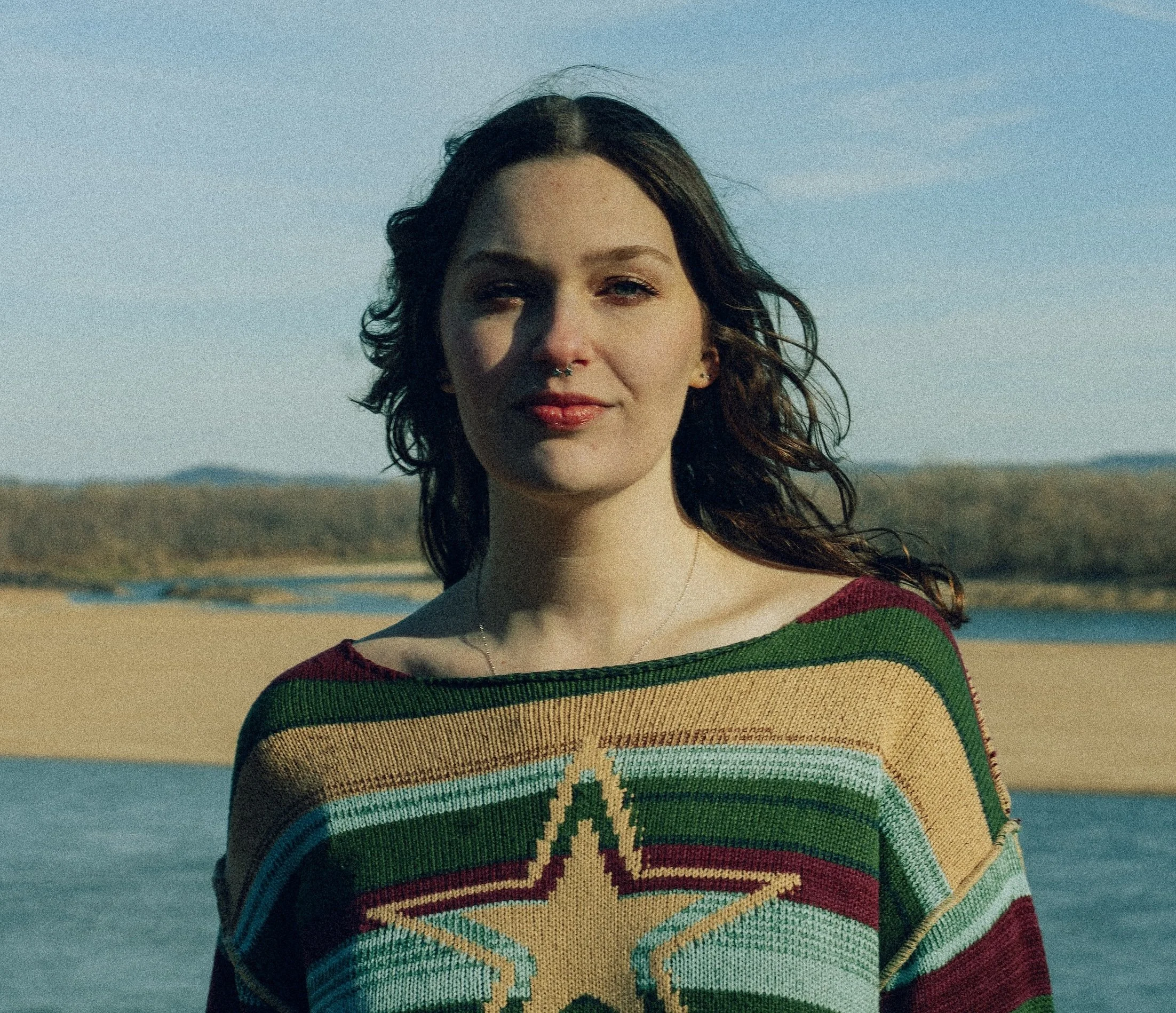 headshot of Sofia Voss