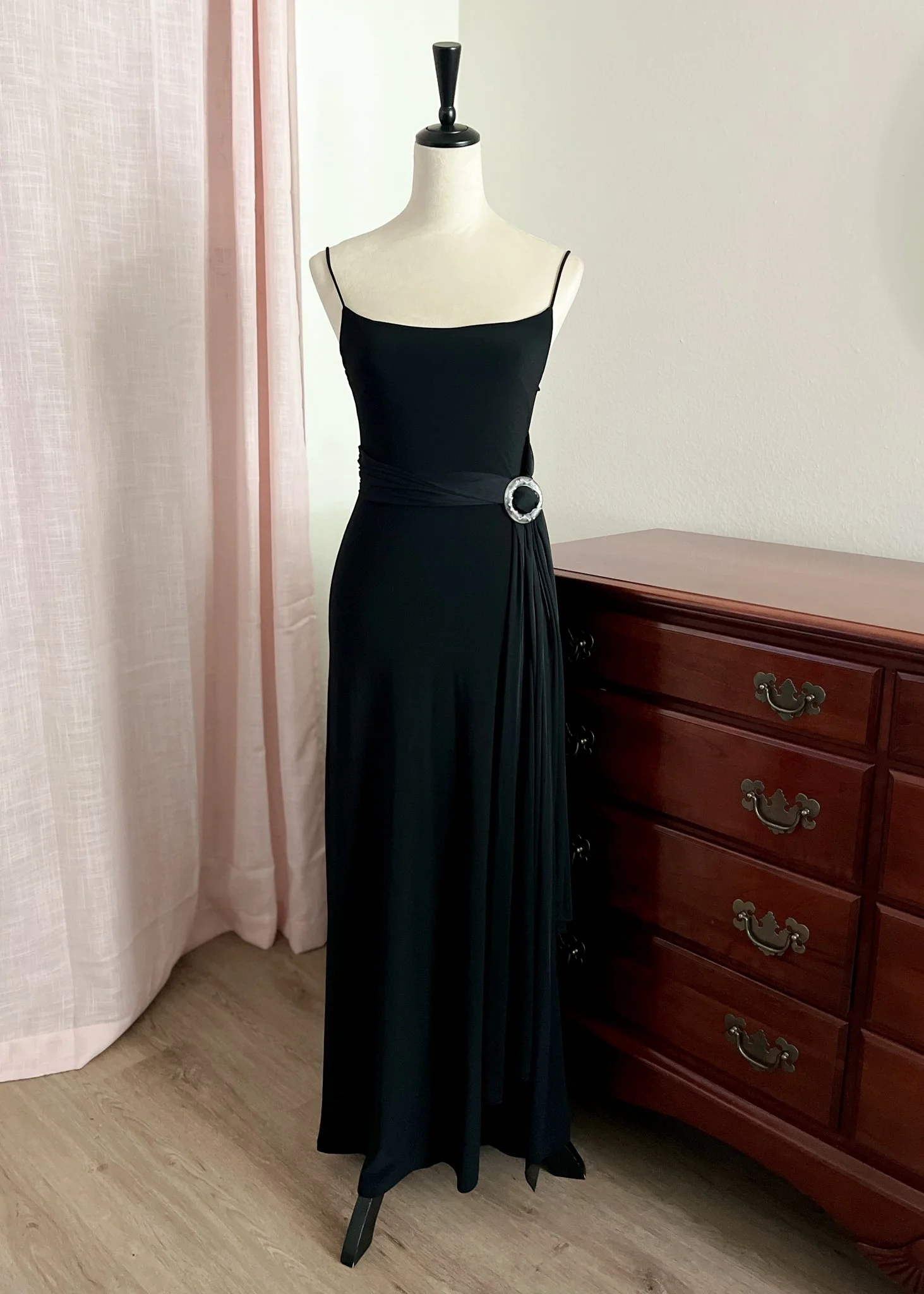 Black Evening Gown (M)