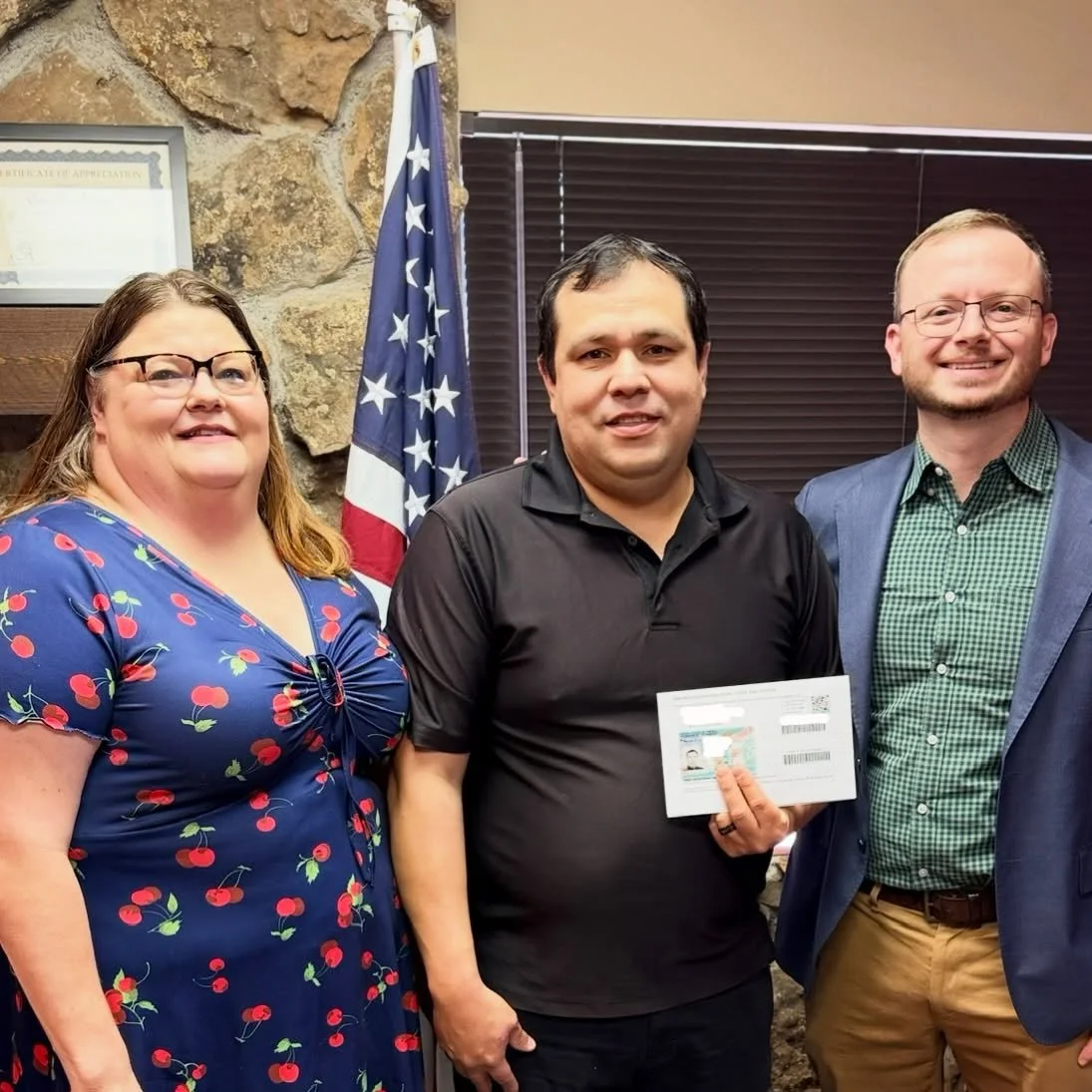 Please congratulate our client Miguel from Venezuela 🇻🇪 and his wife Suzanne for earning his Legal Permanent Residence/ Green Card! 🇺🇸