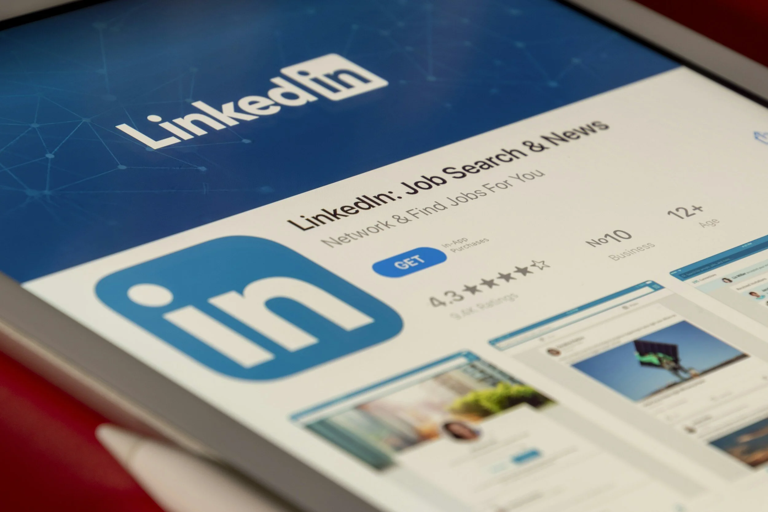 THE LINKEDIN EFFECT
