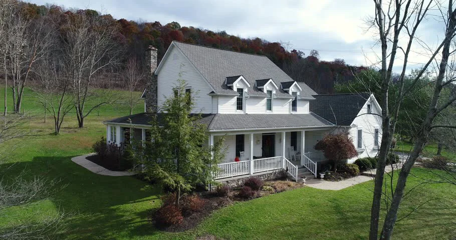 Cosmopolitan Real Estate Inc