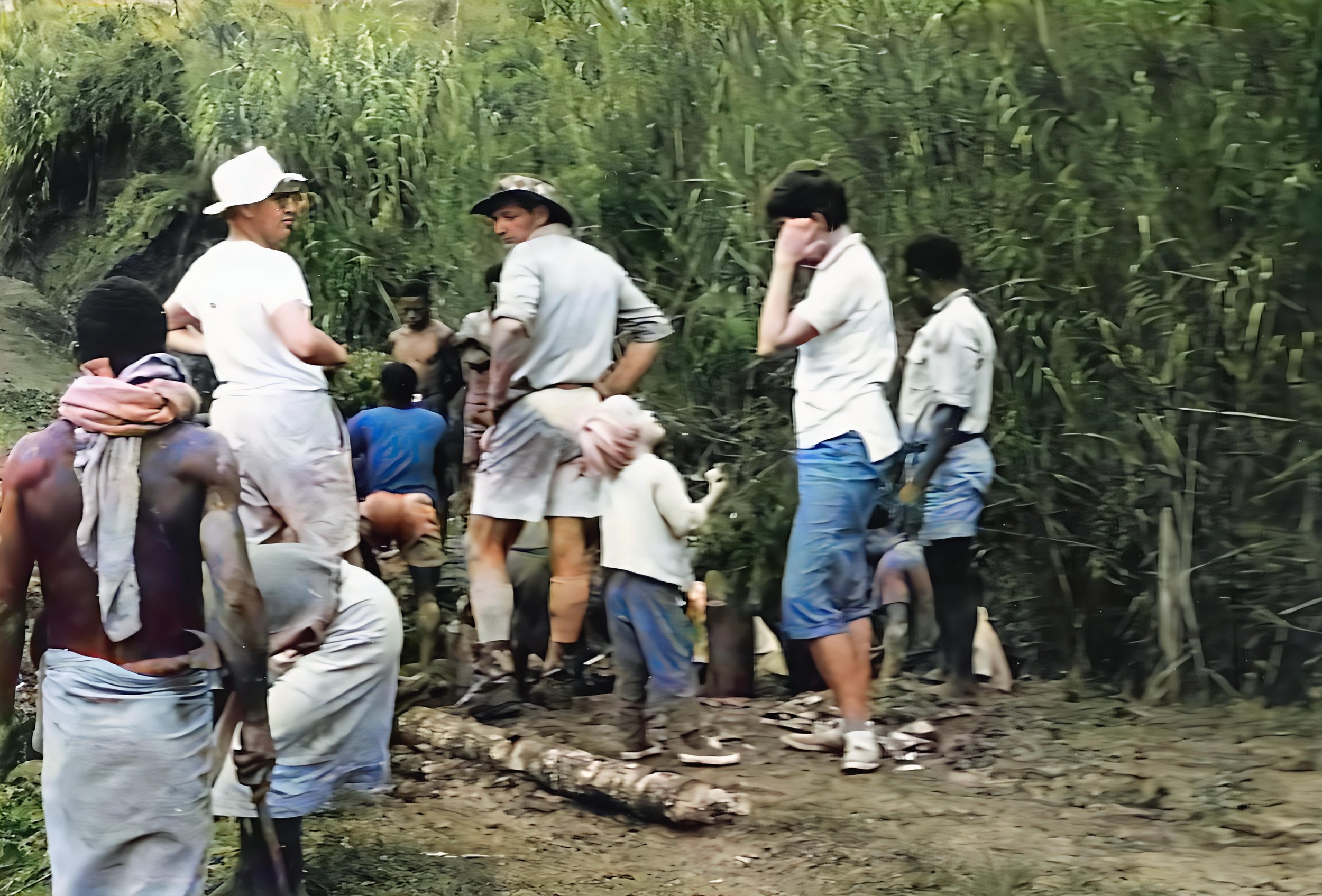 1964 Ponapa with Vince Fricke, Ina and Paula-1.jpg