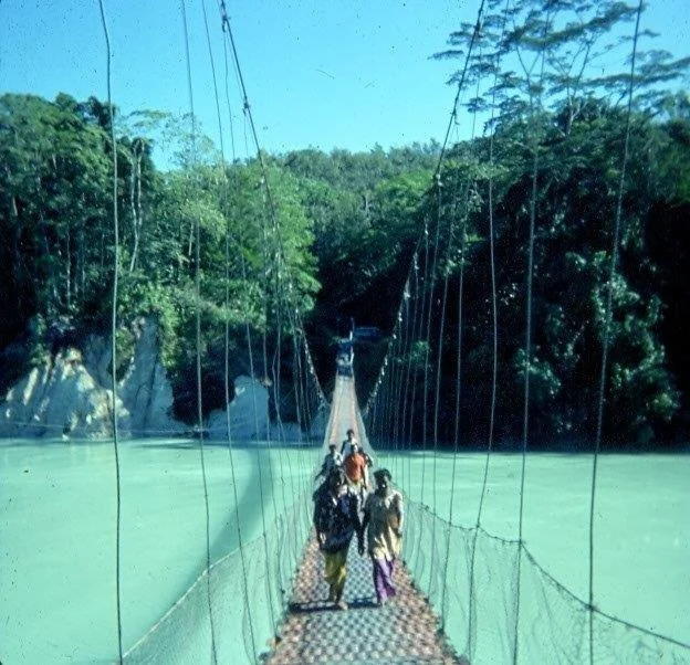 Mapi swinging bridge -1.jpg