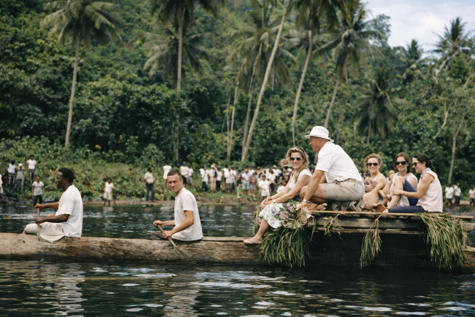 1963 People off the Victor from Lae for the Church dedication.-1.jpg