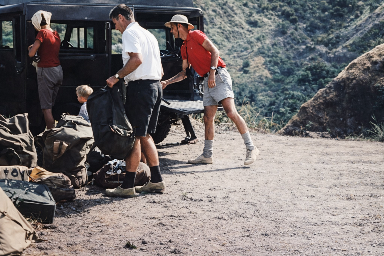 1963 Buang trip Alvin with Jack Reenz.jpg