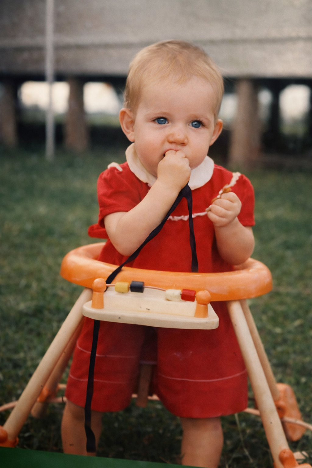 1964 Kristin -3chat.png