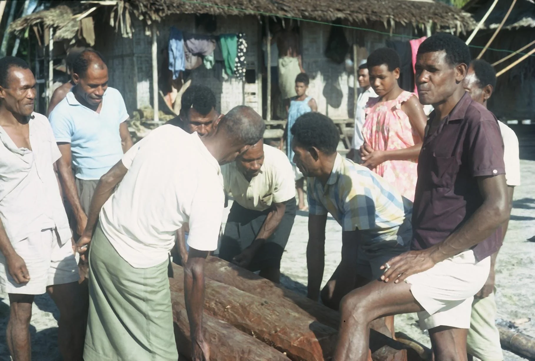 WWII Salamoua plane (3).jpg
