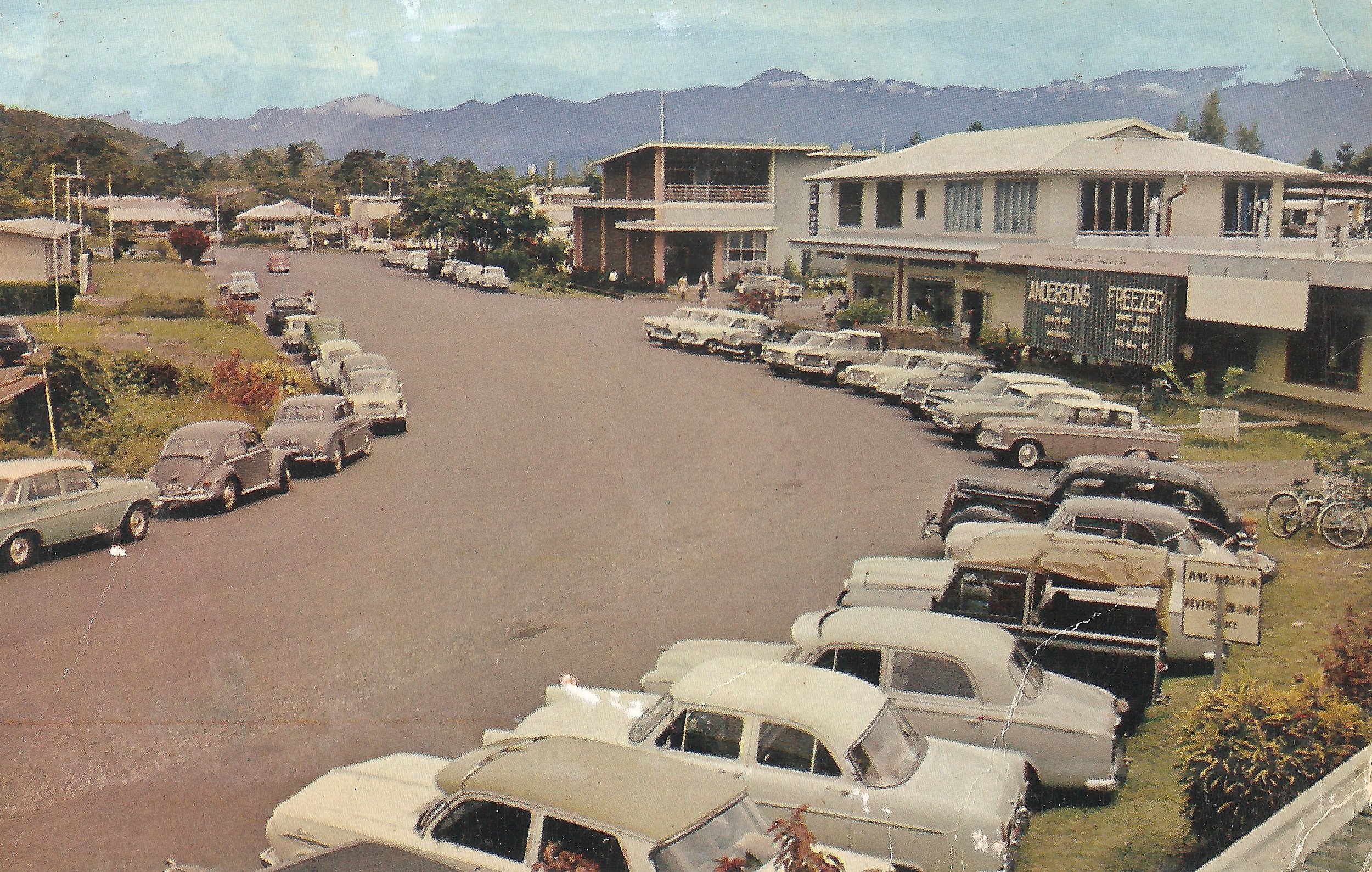 1966Alvin Ina Erickson family in Lae  PNG (2).jpg