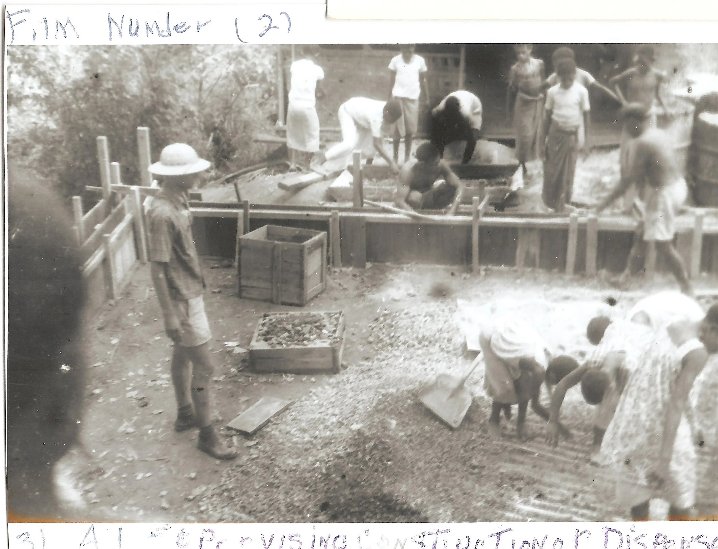 Laying ground for the new dispesery in Malalo.jpg