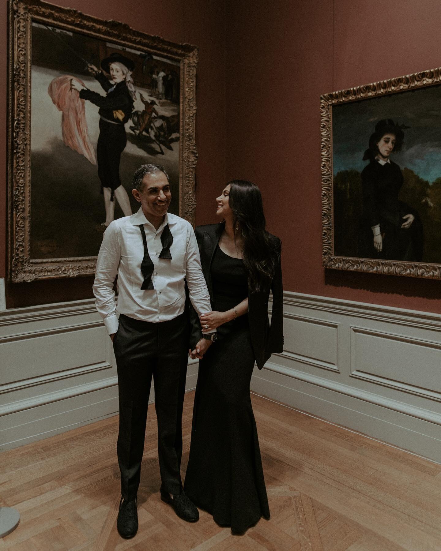 You know how I feel about a Met session. 😎 The BTS is that this was the day before the Met Gala so like half the museum was shut down, but these two are absolute troopers and I had the best time exploring with them!