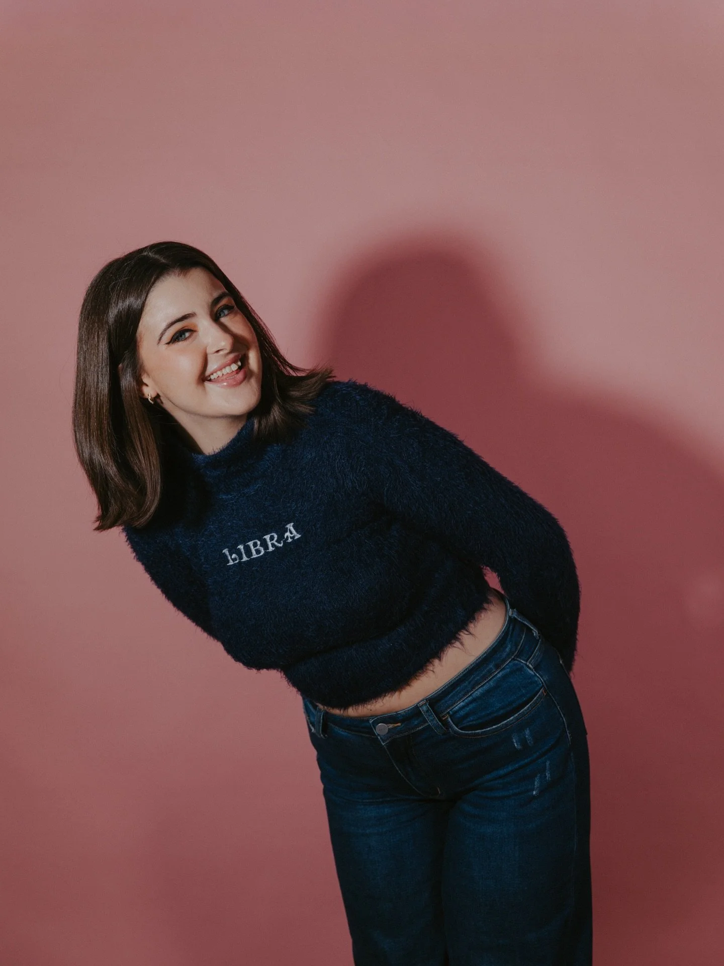 She&rsquo;s a Libra 💕 had so much fun in the studio with my girl @oneinagillian ! Who wants to take headshots next month??