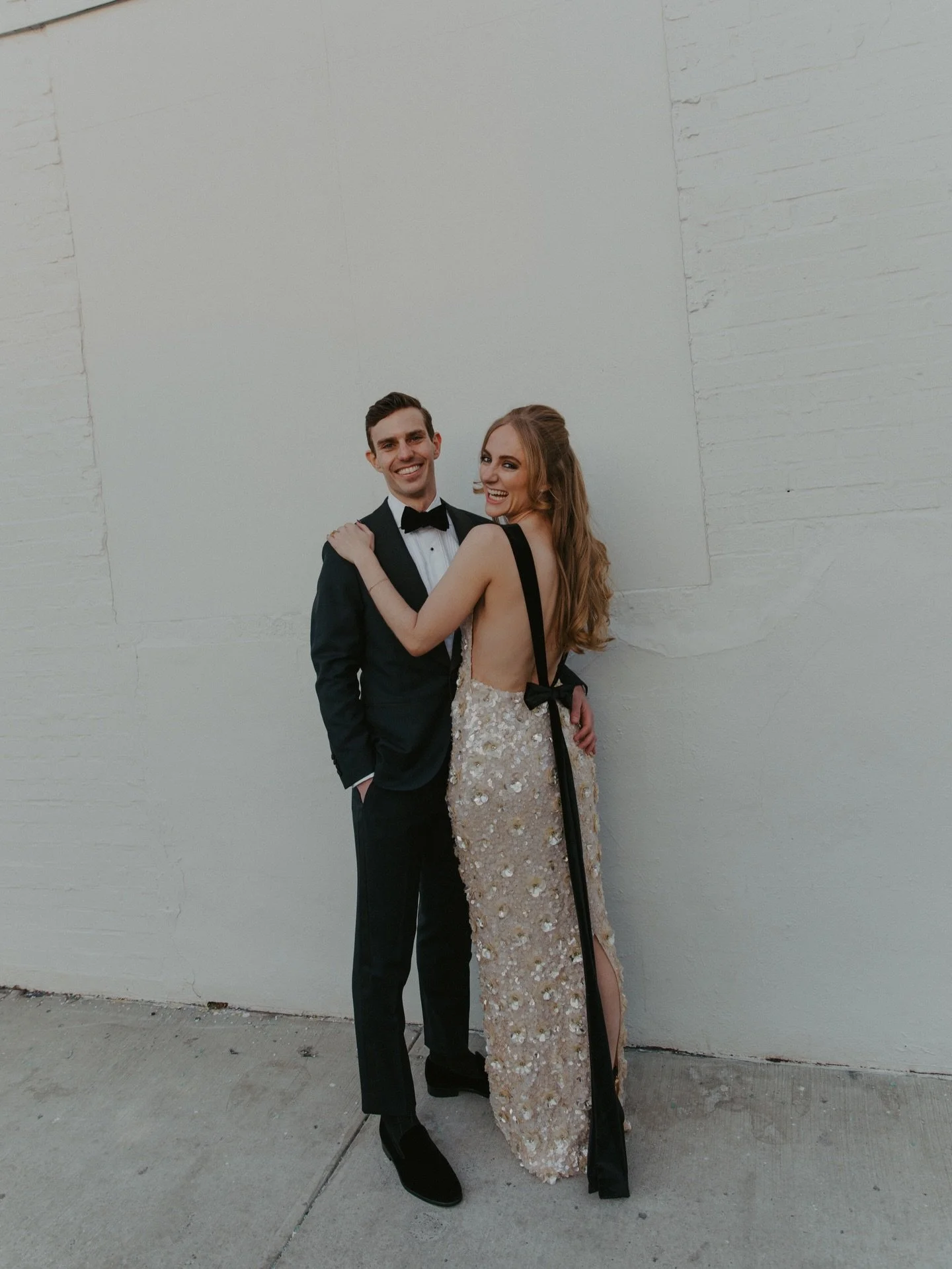 Lauren + Brian + a ceremony during dinner with love notes written on the table. 

venue: @thirdsbk 
planning: @mortonstreet_events 
photo: @annafduncan 
video: @matthewkerndp 
florals: @fernbotanica 
paper: @carissedesignstudio
lighting + draping: @s