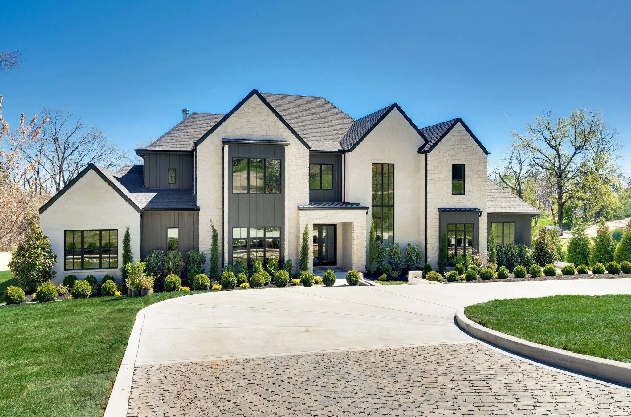 Brentview Dr