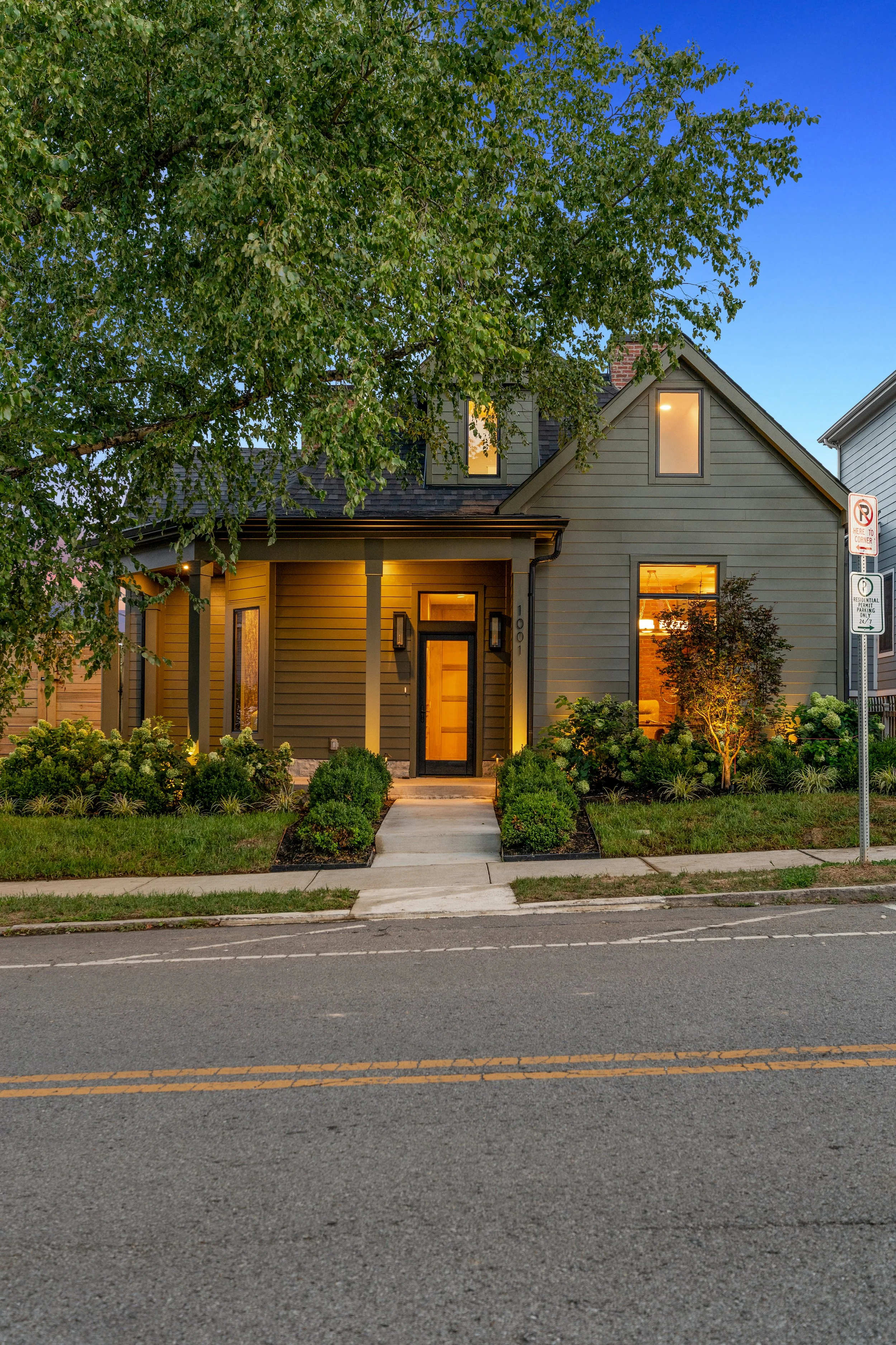 1001 Halcyon Ave-2.jpg