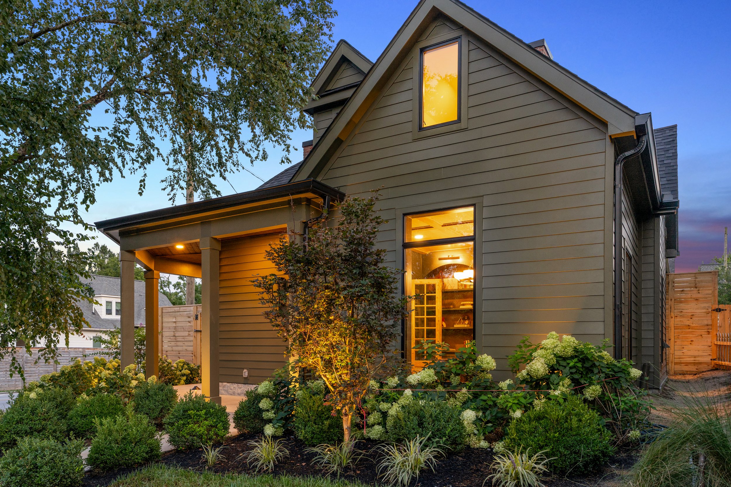1001 Halcyon Ave-5.jpg