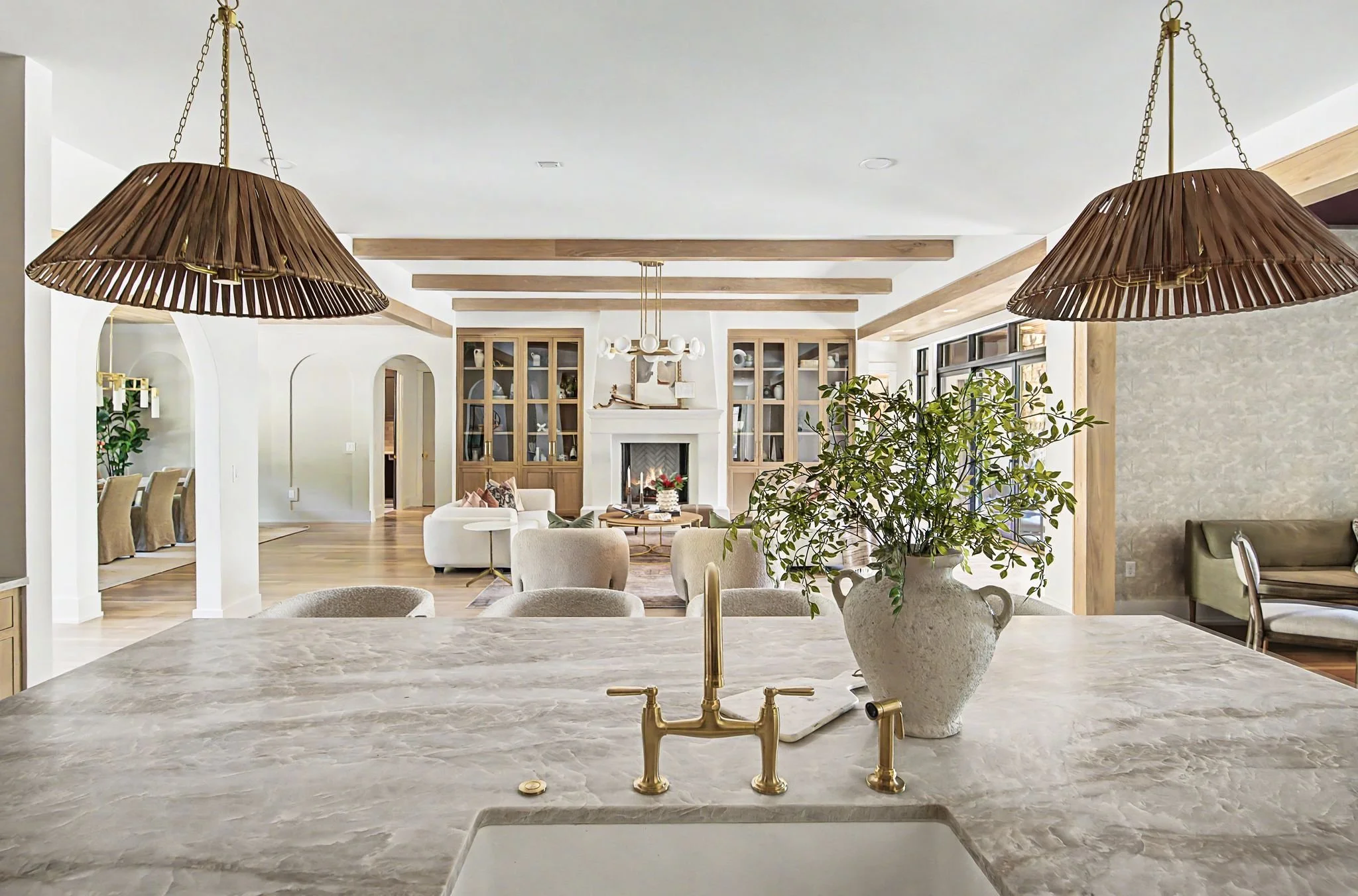 ad2605151-1031.jpg