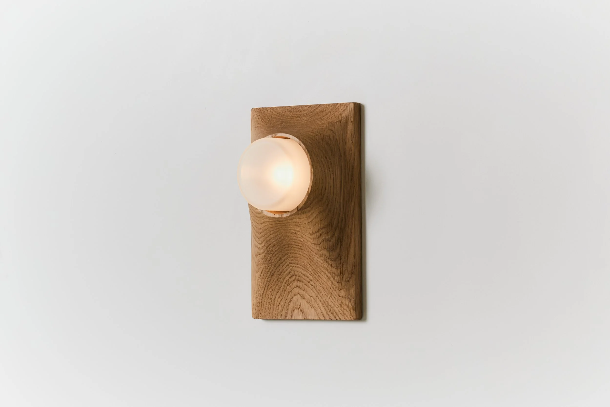 Riva_Wide_Oak_Clear Frosted_Side_On.jpg