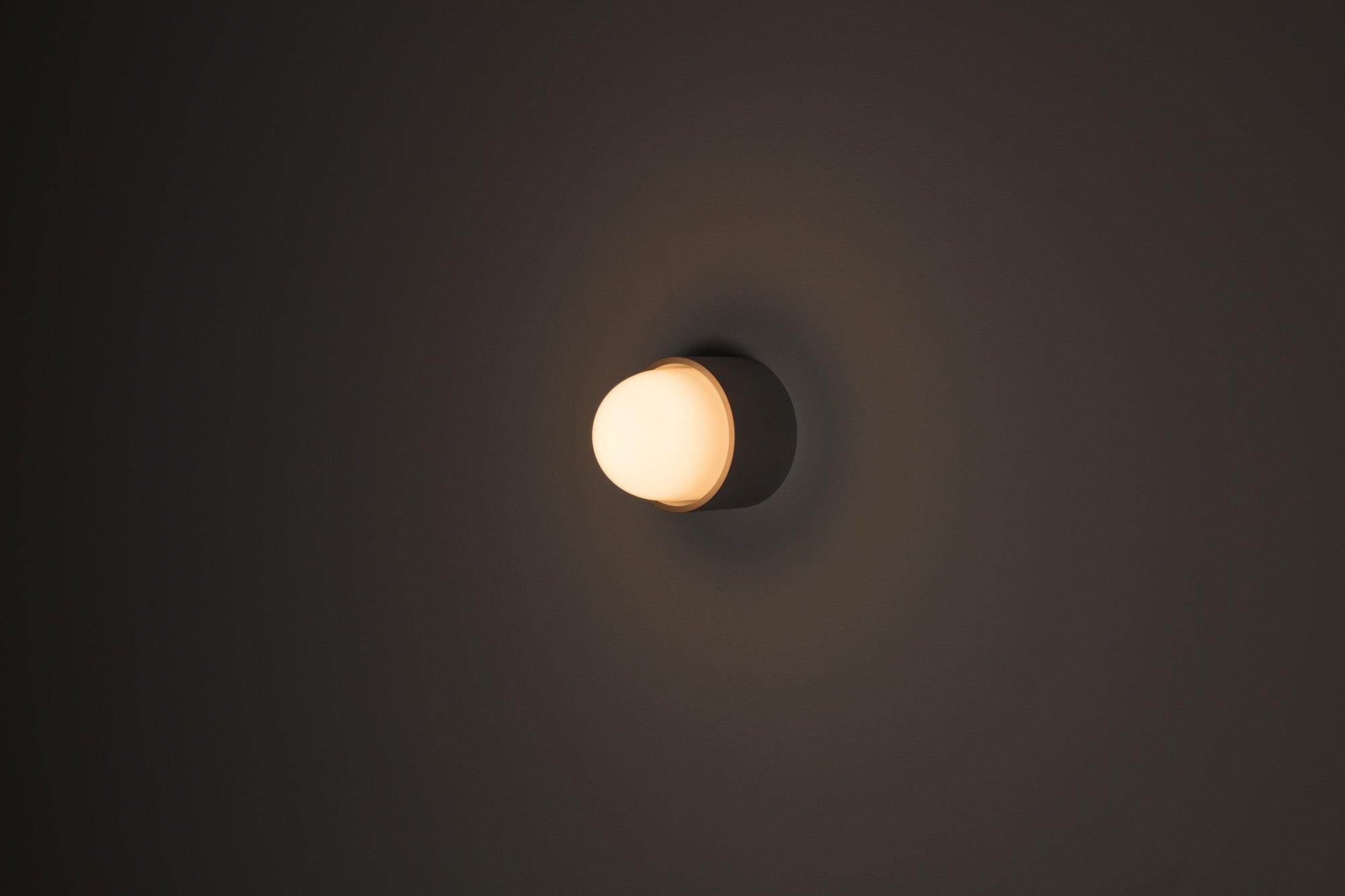 WEB_oft_rider_single_raw_opaline_side_night.jpg