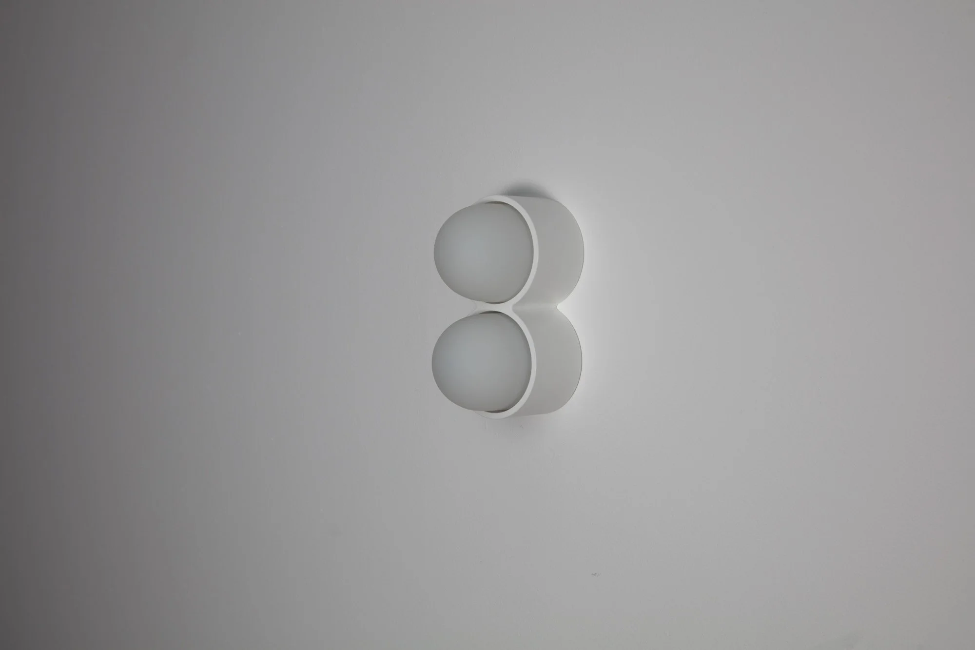 WEB_oft_rider_double_white_white frosted_side_off.jpg