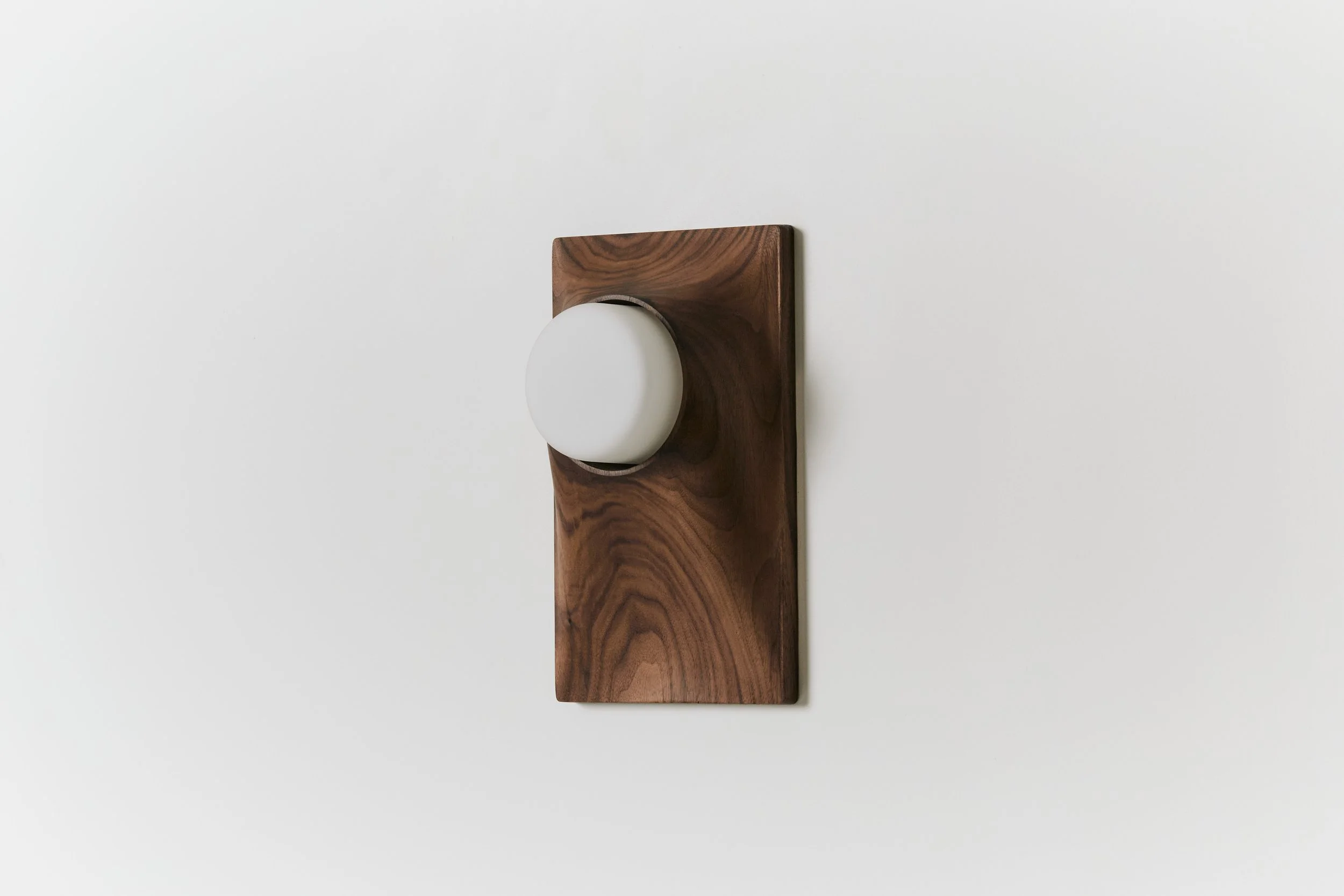 Riva_Wide_Walnut_White Frosted_Side_Off.jpg