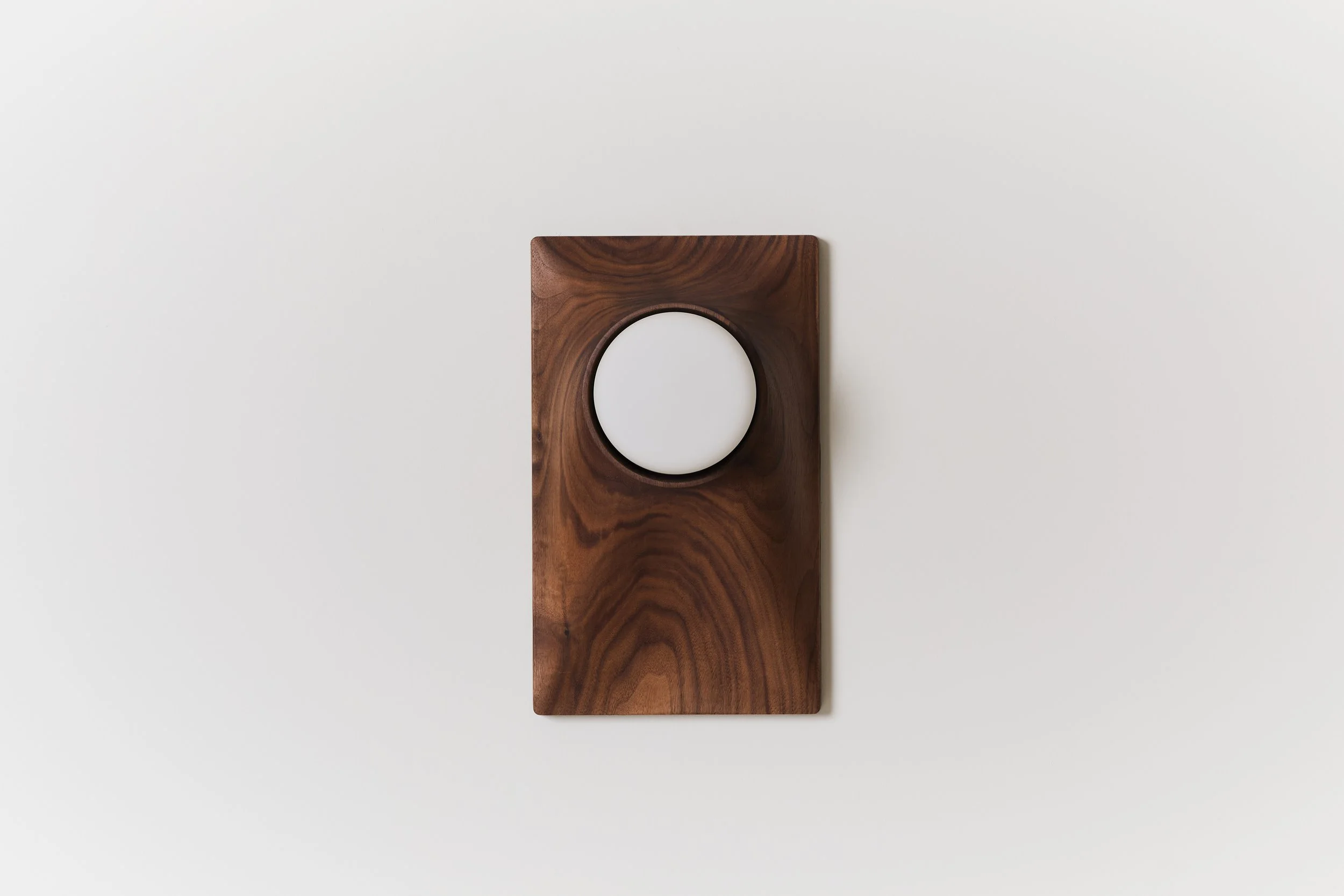Riva_Wide_Walnut_White Frosted_Front_Off.jpg