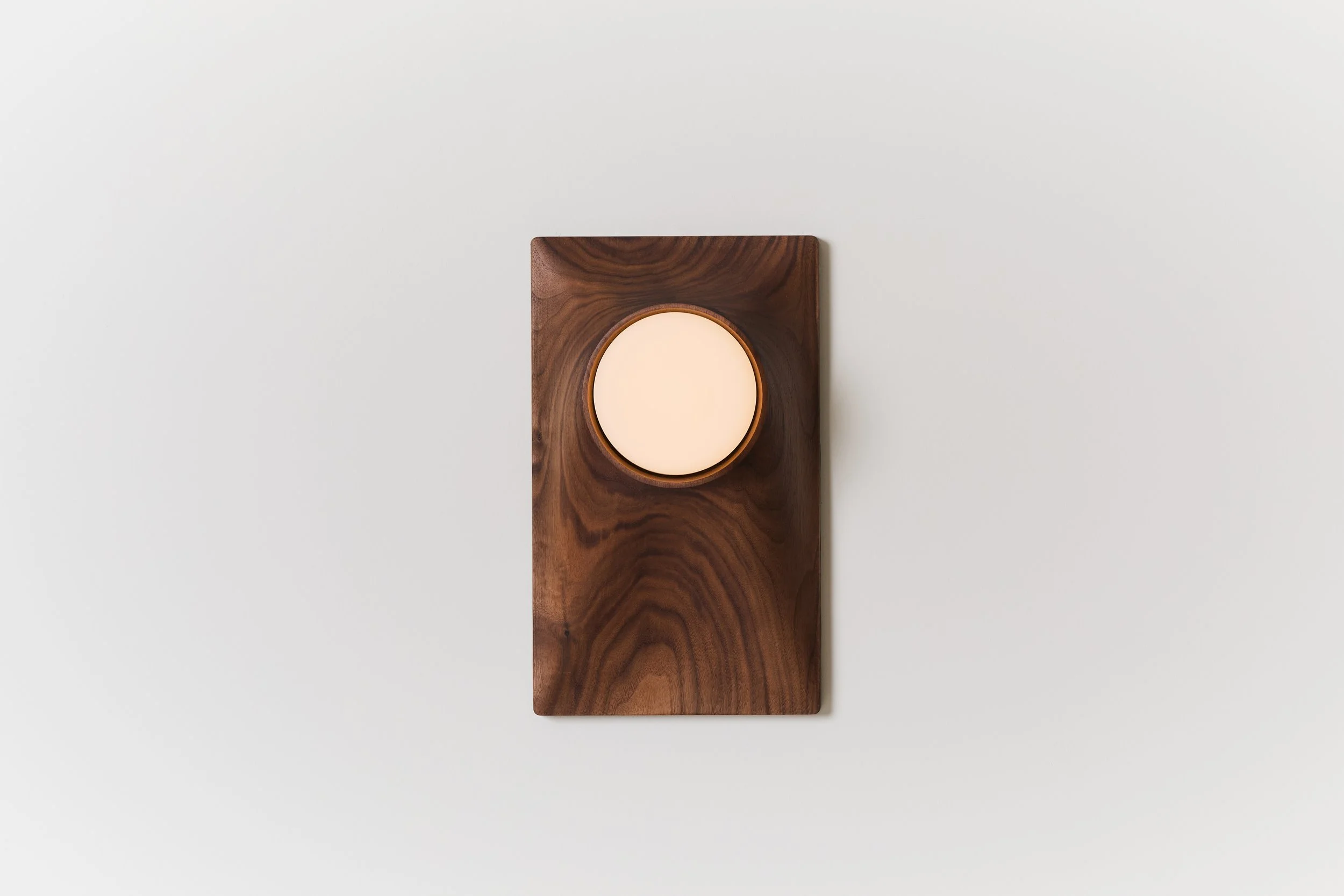 Riva_Wide_Walnut_White Frosted_Front_On.jpg