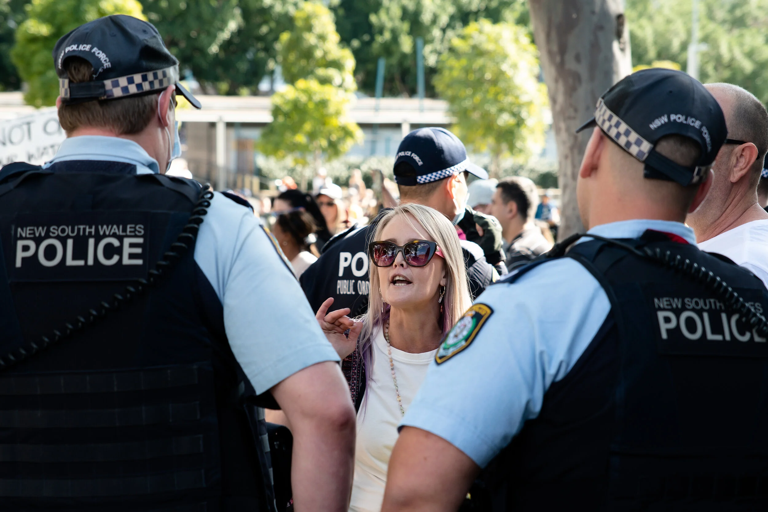 dhp200905796_syd_rally.jpg