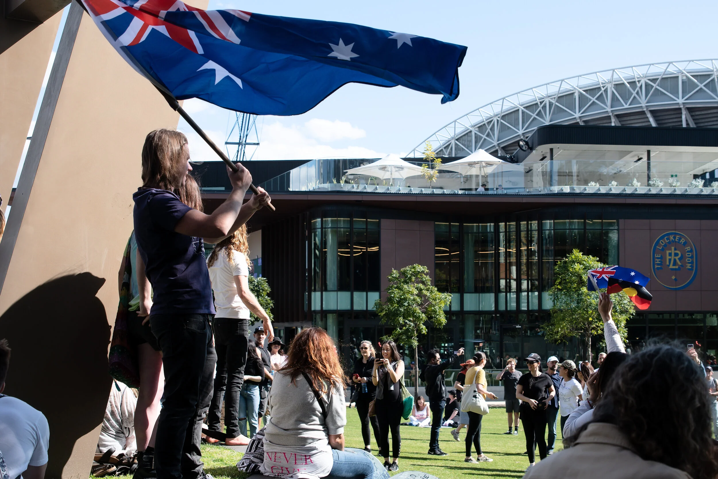 dhp200905646_syd_rally.jpg