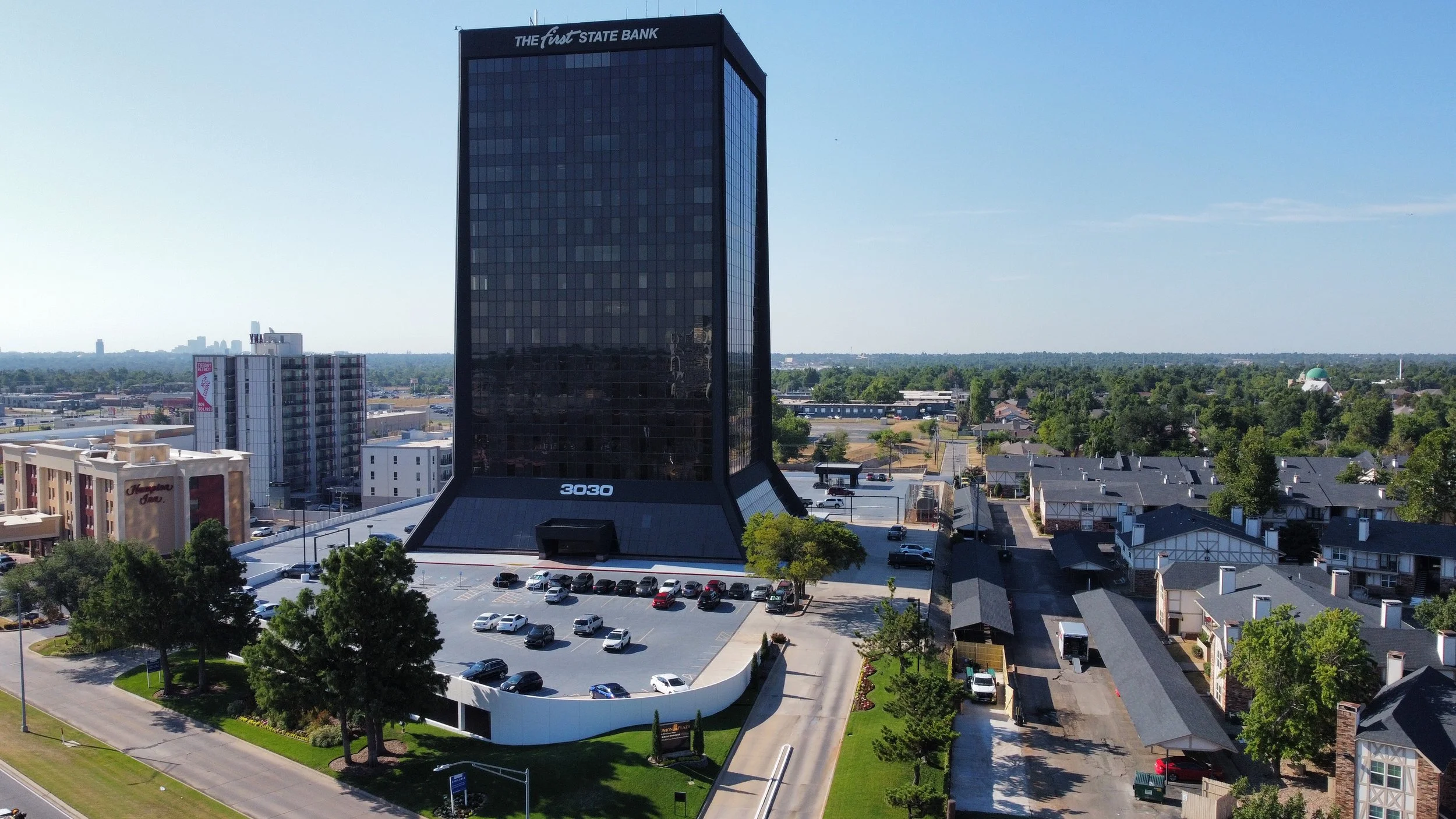 Union Plaza black paint 1 - Beth DeGraffenreid.JPG