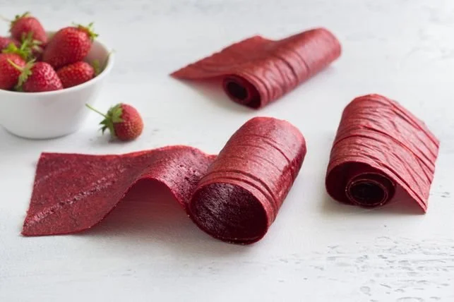 Sugar-free strawberry roll ups