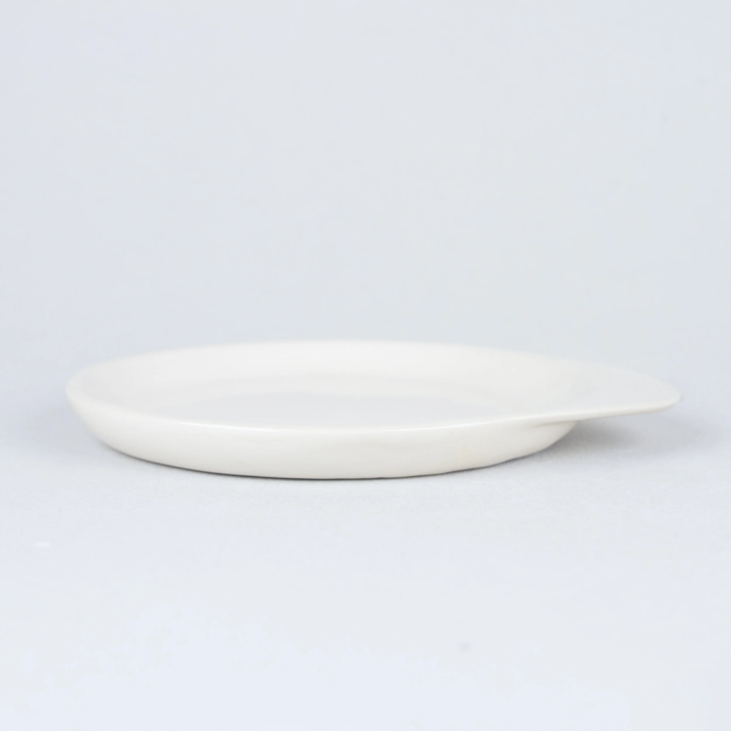 ameno small plate in beige - nu cerâmica