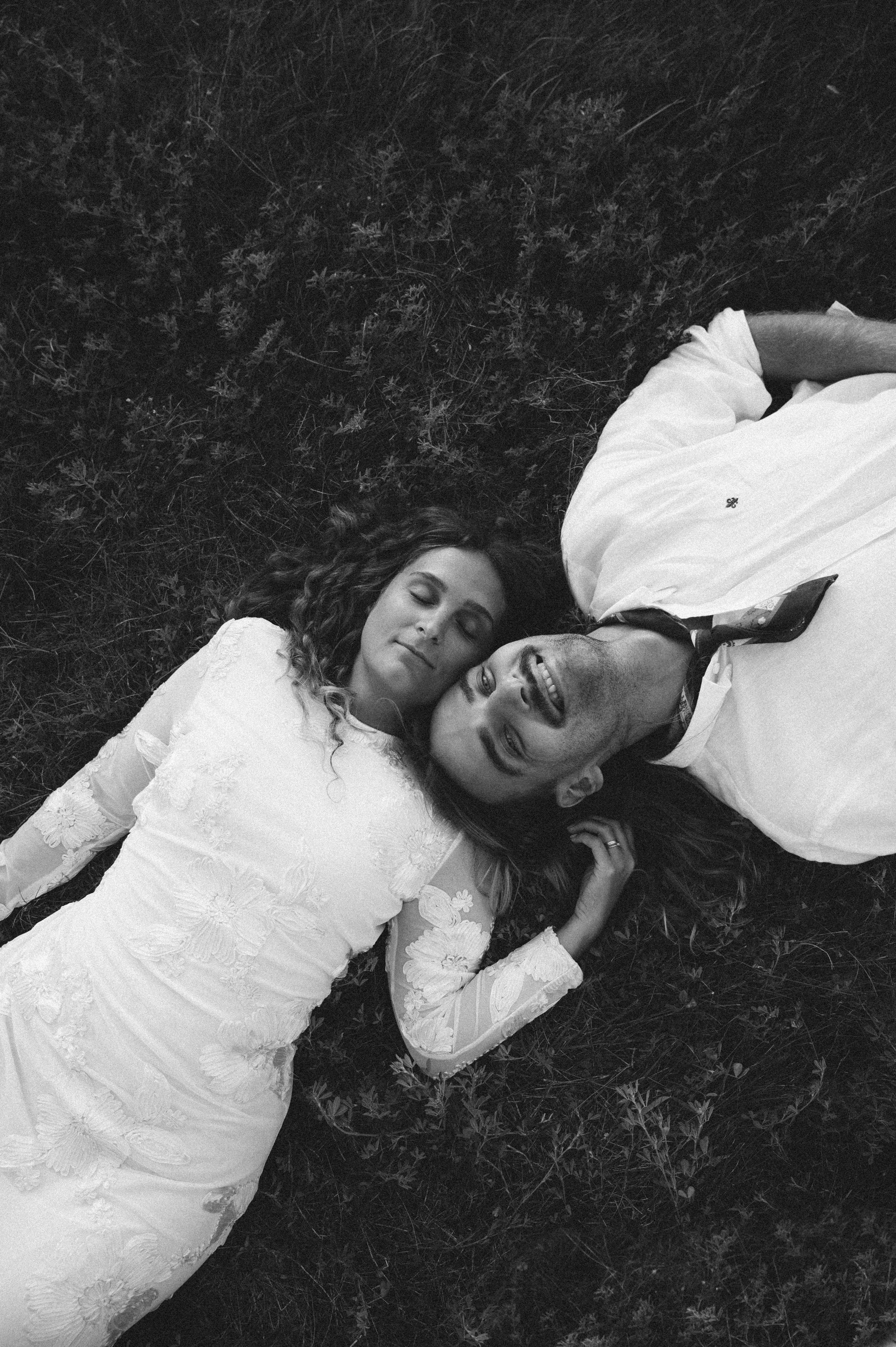 JuliaHaraldsonPhotography_2025_EmmaErikpreviews-82.jpg