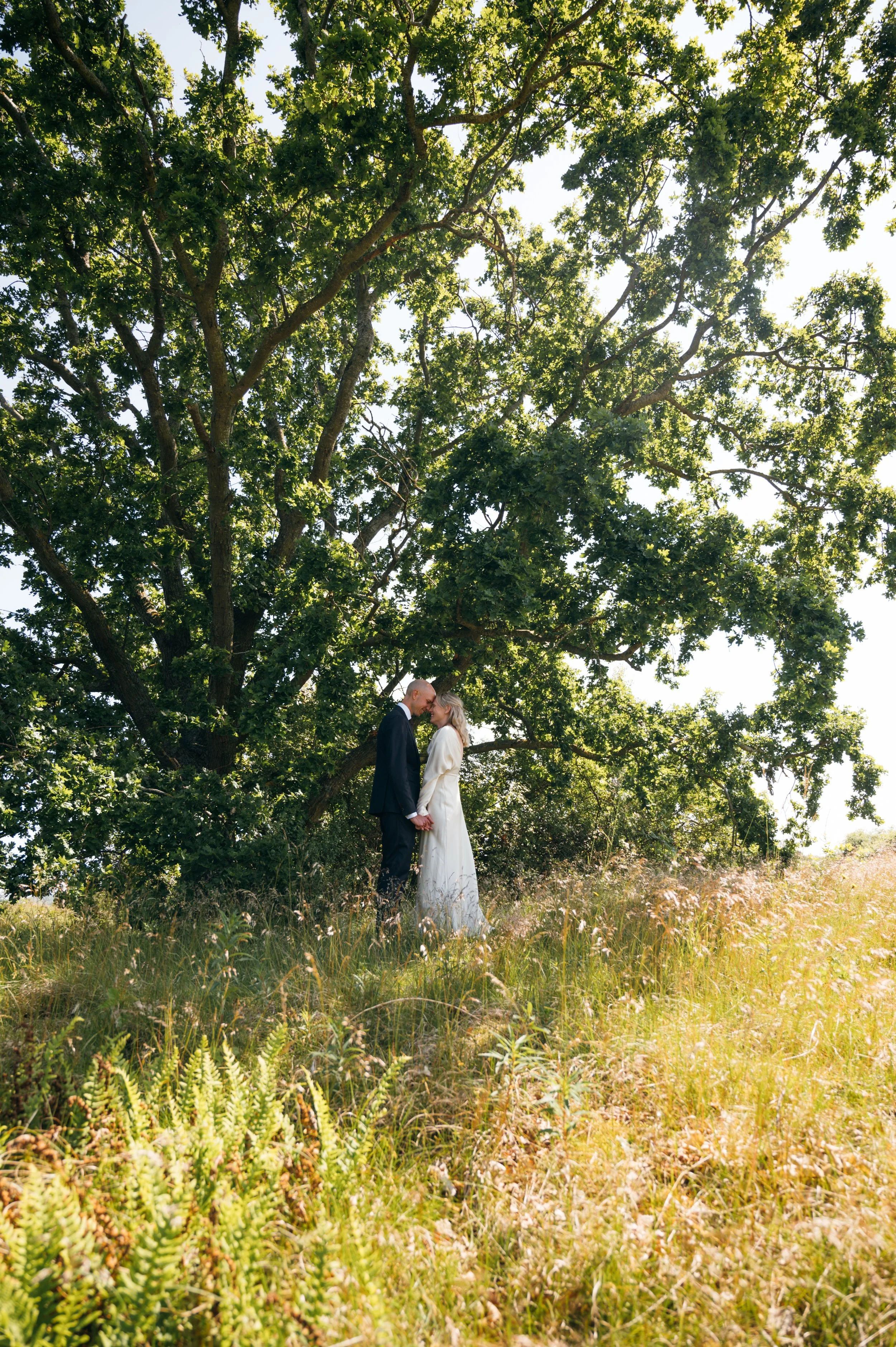 JuliaHaraldsonPhotography_2025_Sofie&Viktorpreviews-10.jpg