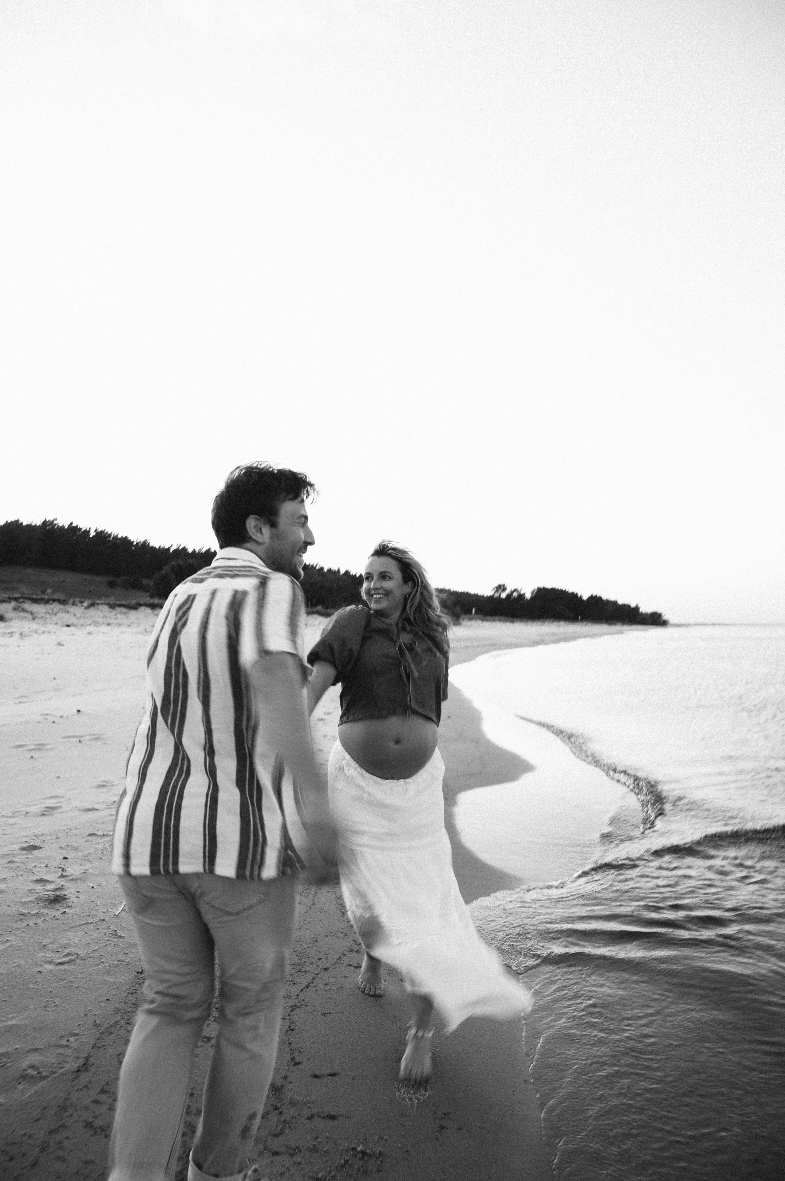 JuliaHaraldsonPhotography_2025_VictoriaAndreGravid-33.jpg