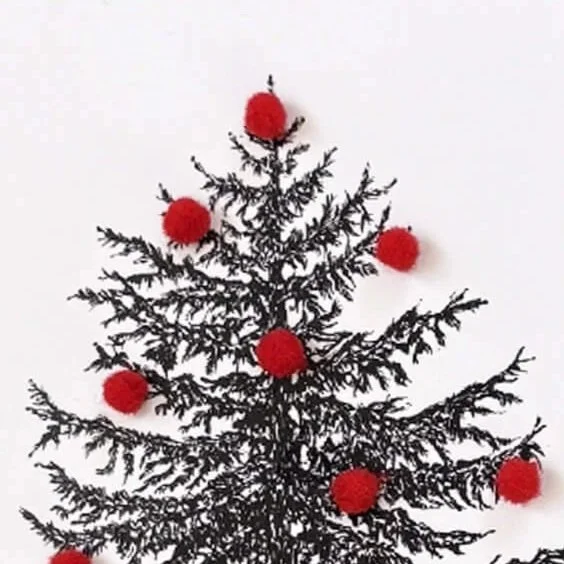 Chirstmas_card_tree_with_pompoms.jpg