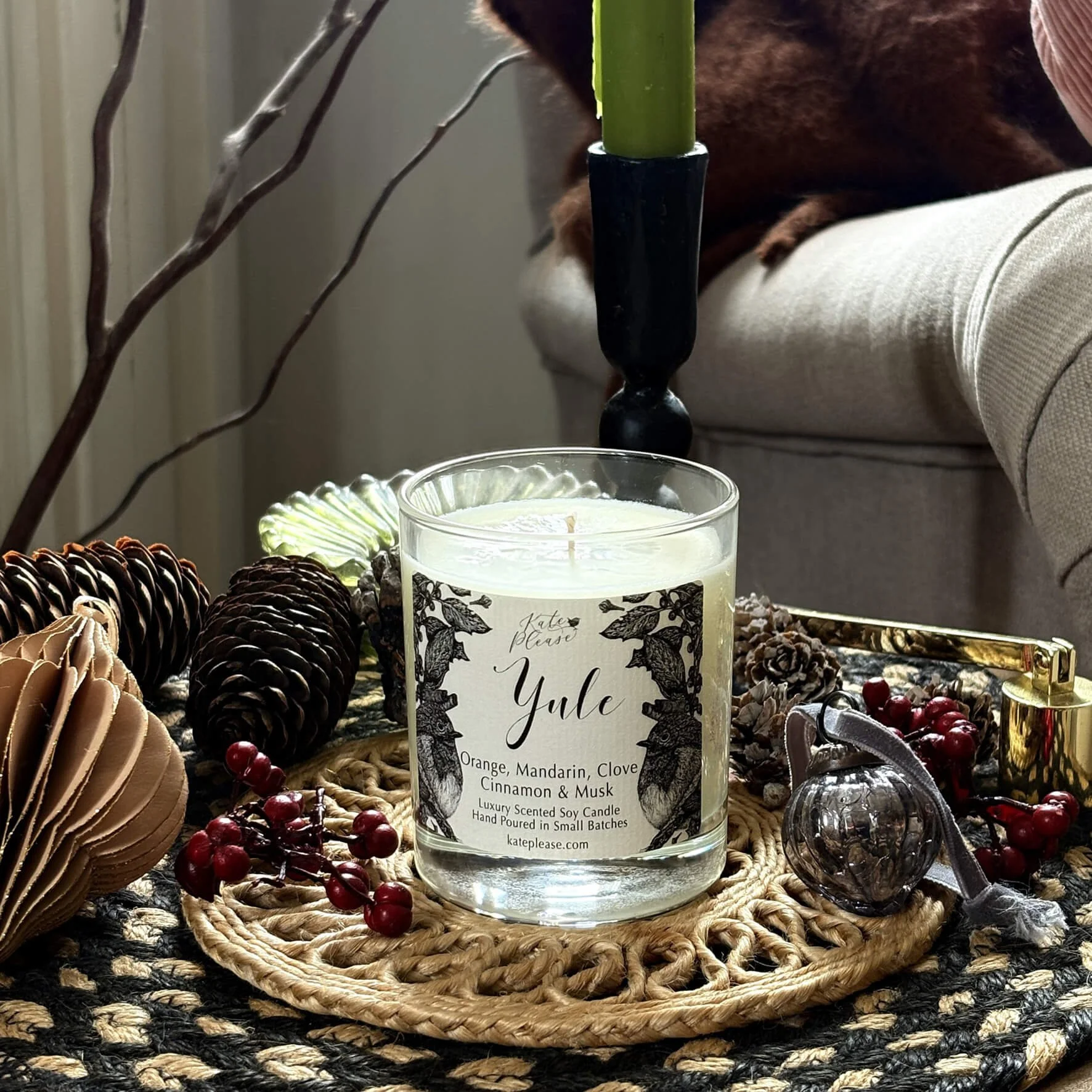 side_table_Yule_Christmas_soy_candle_robin_Xmas.jpg