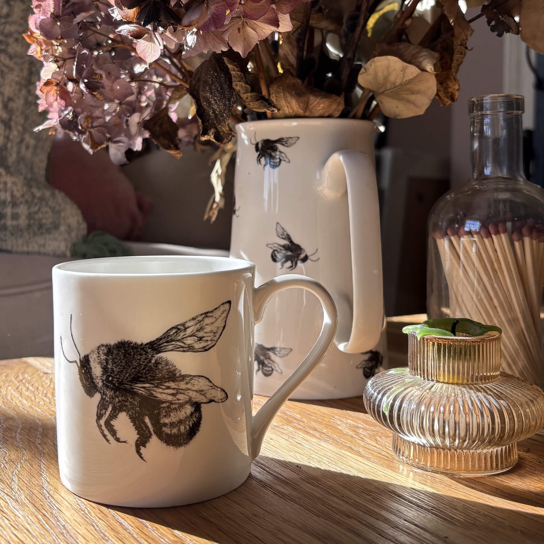 wildlife_illustrated_fine_bone_china_mug_bumblebee_coffee_tablescape.jpg