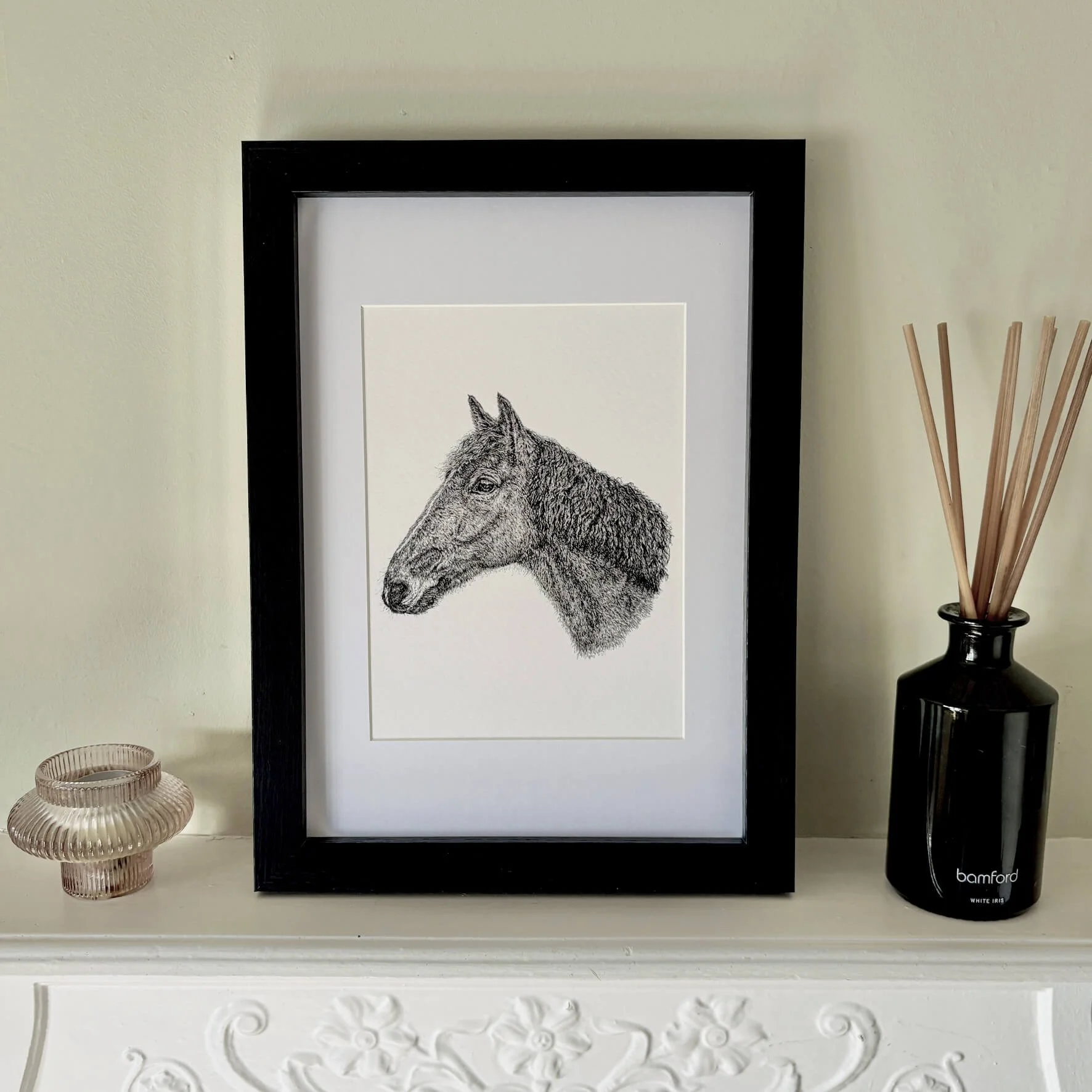 Oscar_horse_A4_Print_white_framed.jpg