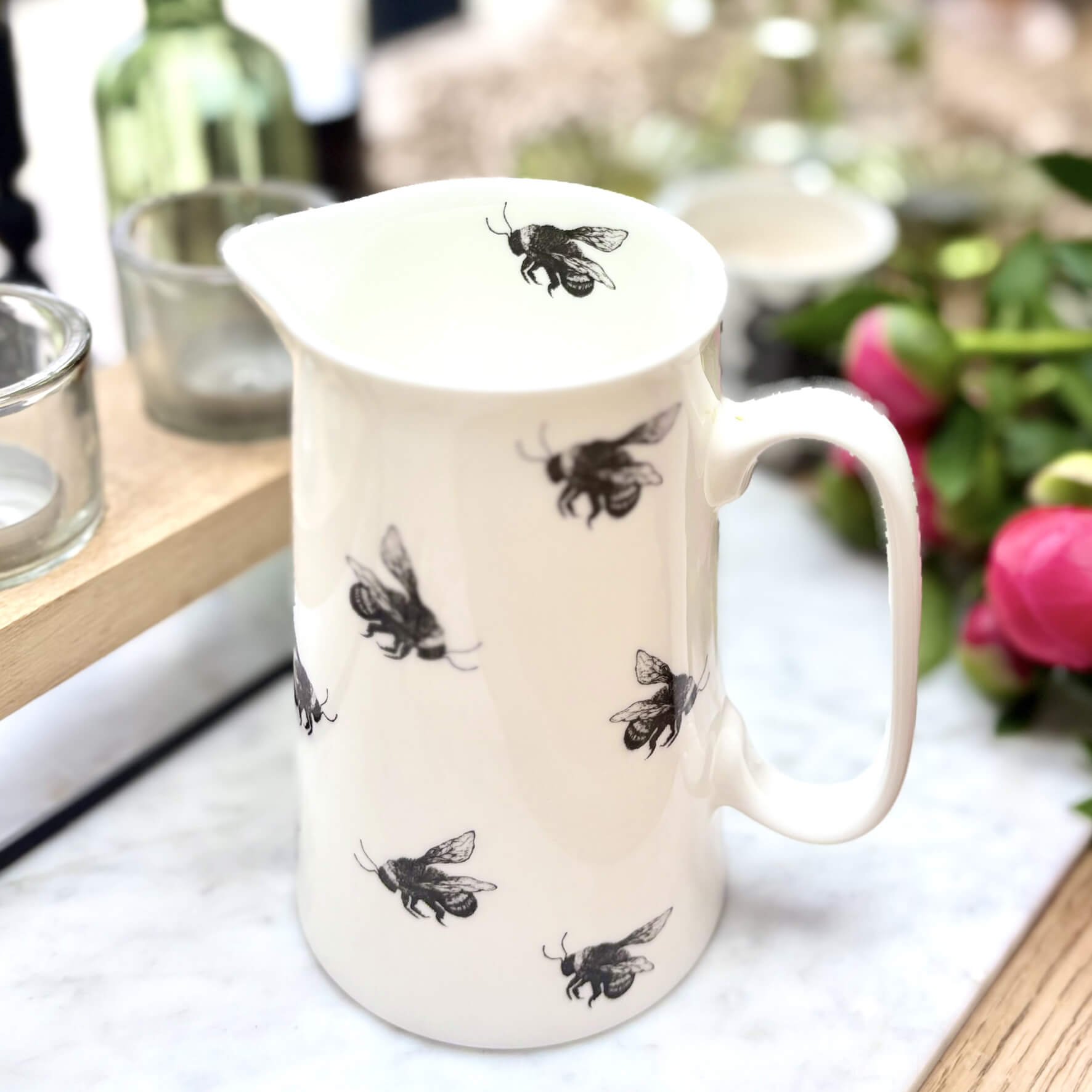 Bumblebee_China_jug_table_1.jpg