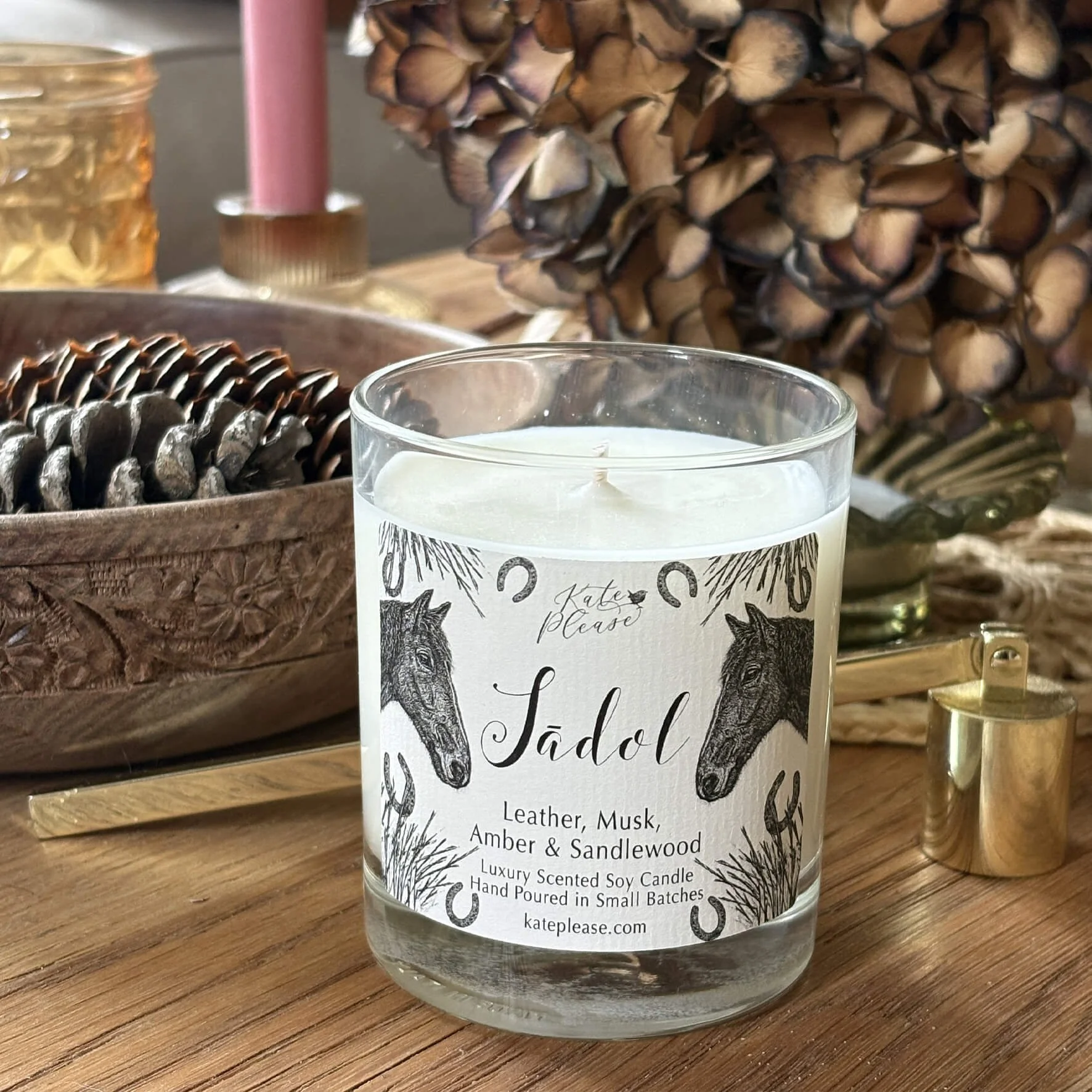 "Sadōl" Candle               Leather, Musk, Amber and Sandlewood