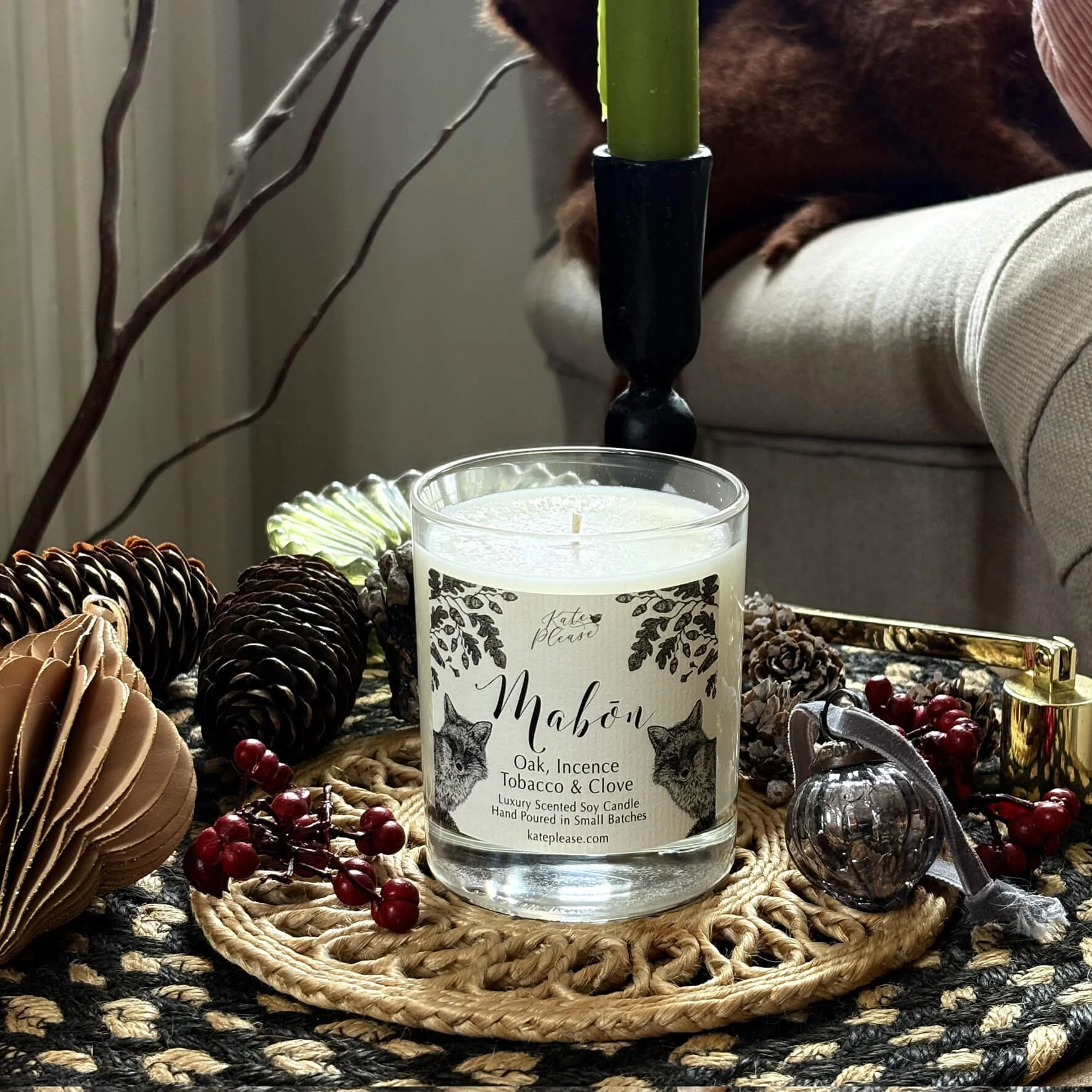 small_table_mabon_soy_candle_fox_xmas_1.jpg