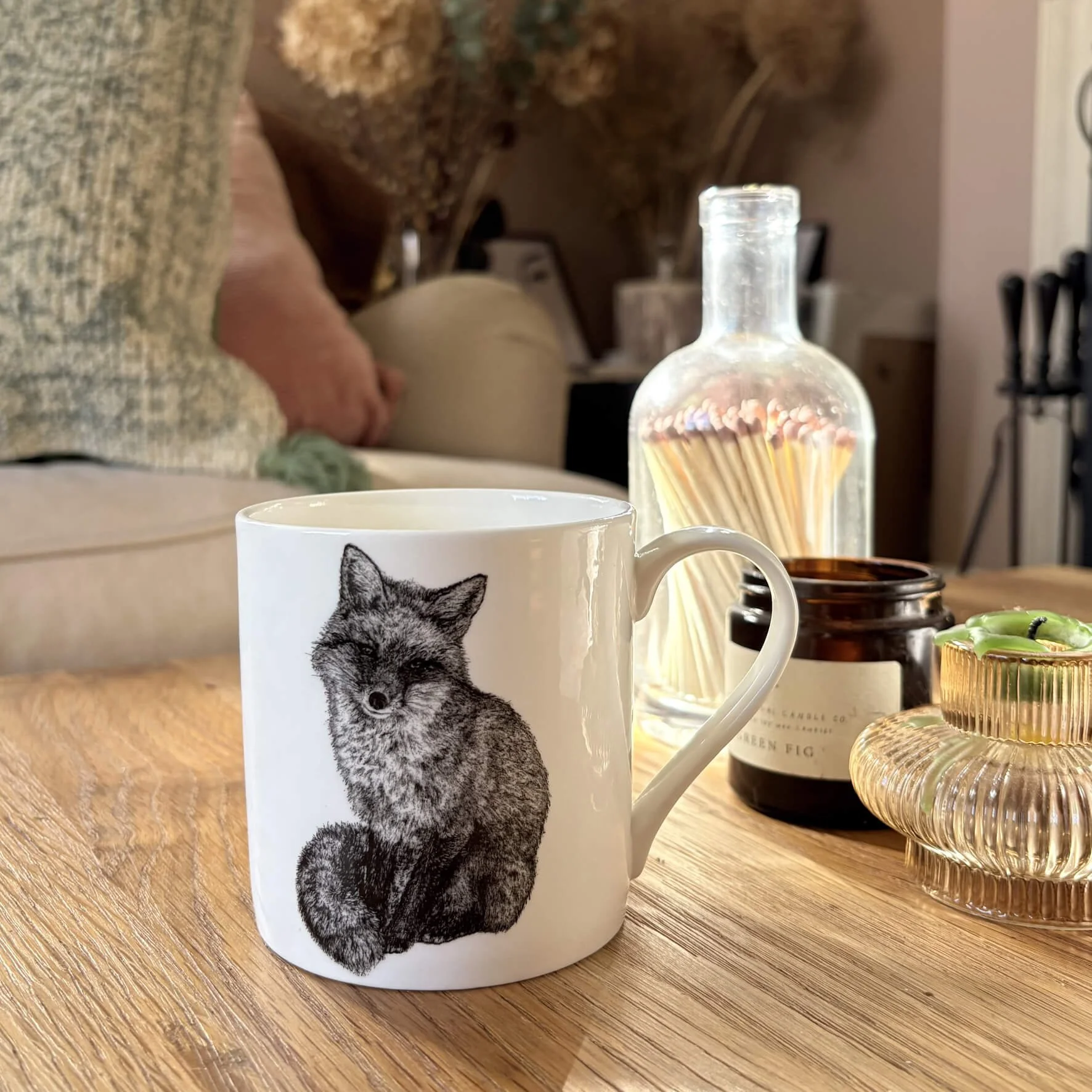 wildlife_illustrated_fine_bone_china_mug_seated_fox_warm.jpg
