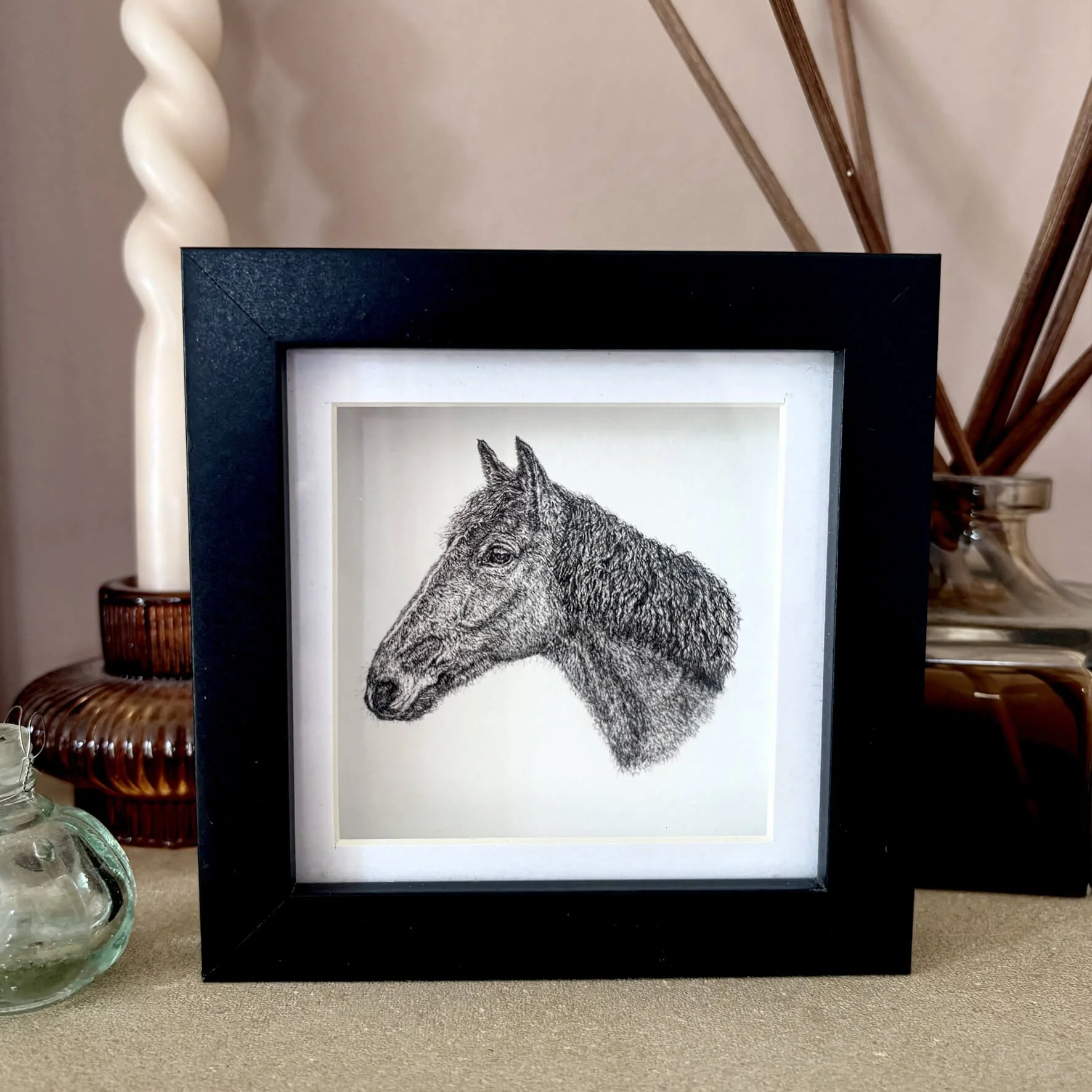 Oscar_horse_mini_frame_shelf.jpg