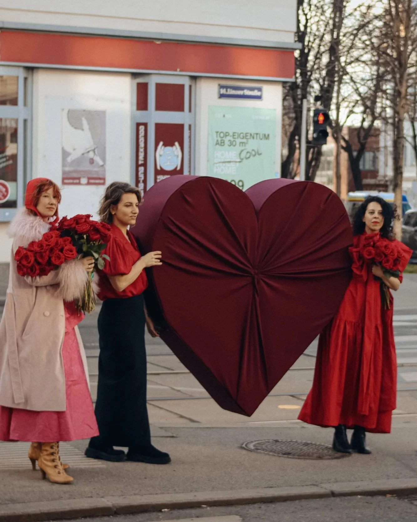 Quelle Surprise Valentine's Surprise for the elderly senior homes Vienna Wien