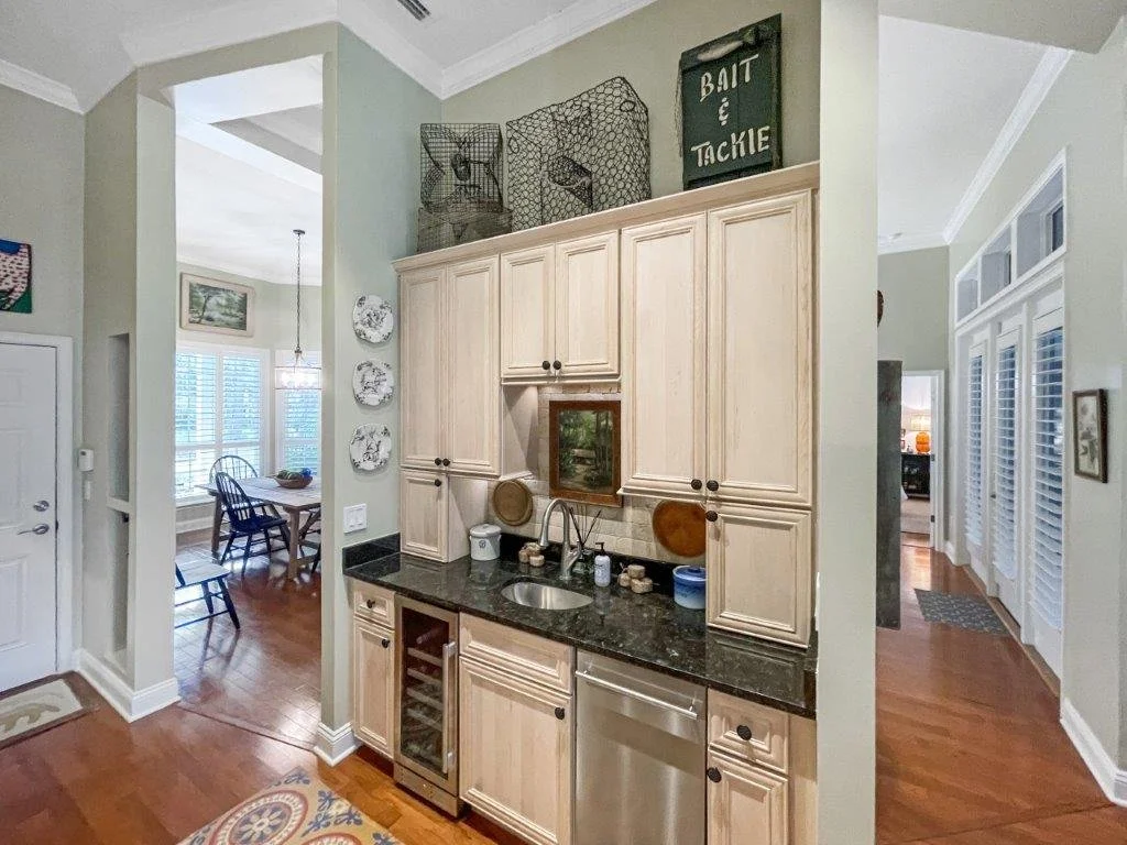 Oyster Bay Realtor Colleen Gerke Soap Creek 10.jpg