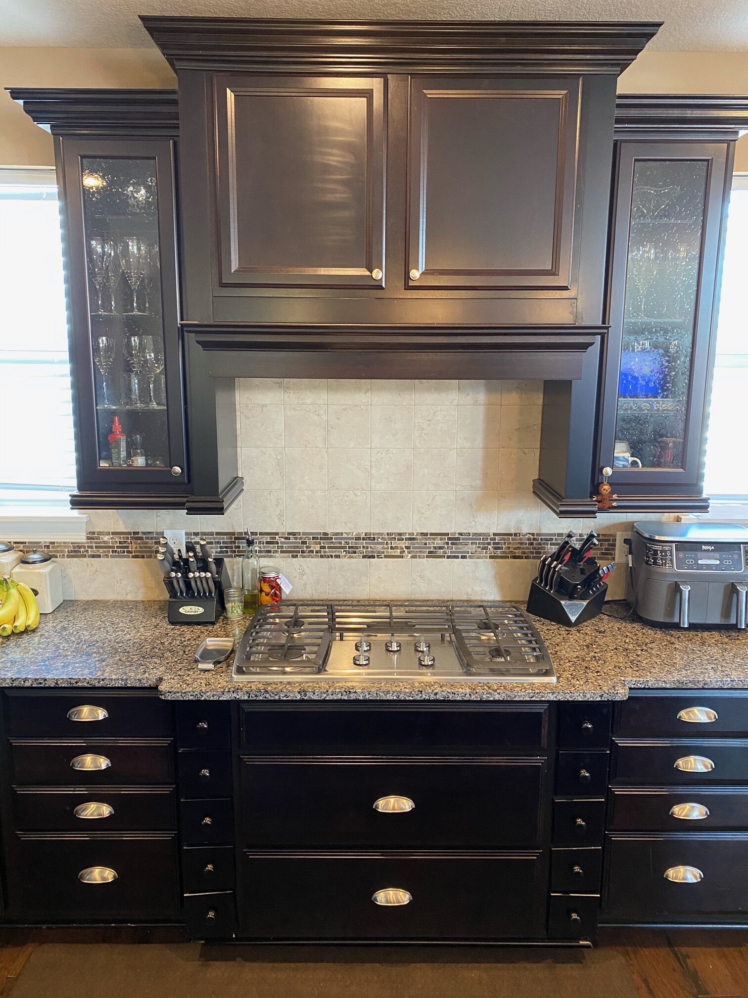 kitchen-cabinet-after-refacing
