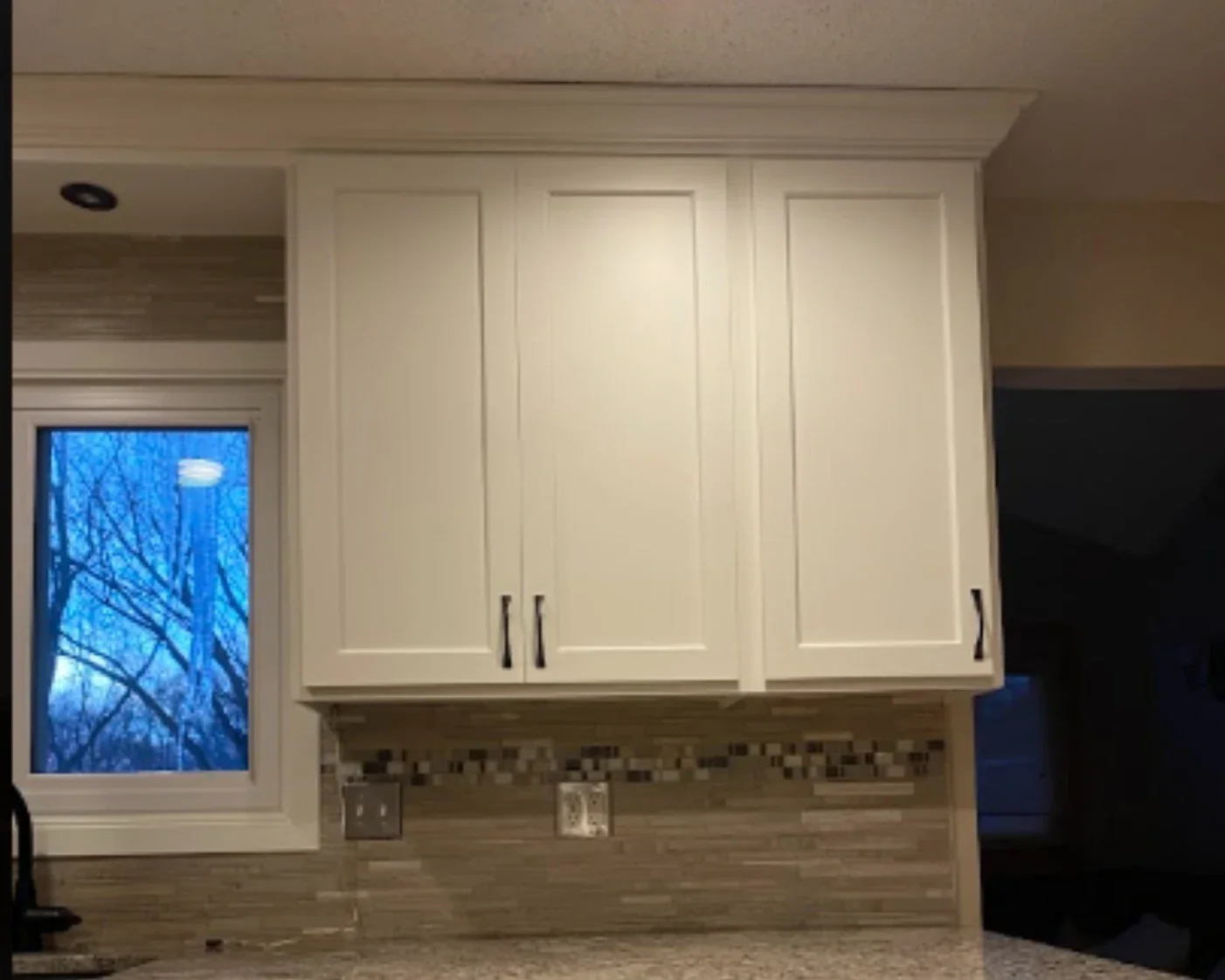refacing-kitchen-cabinet