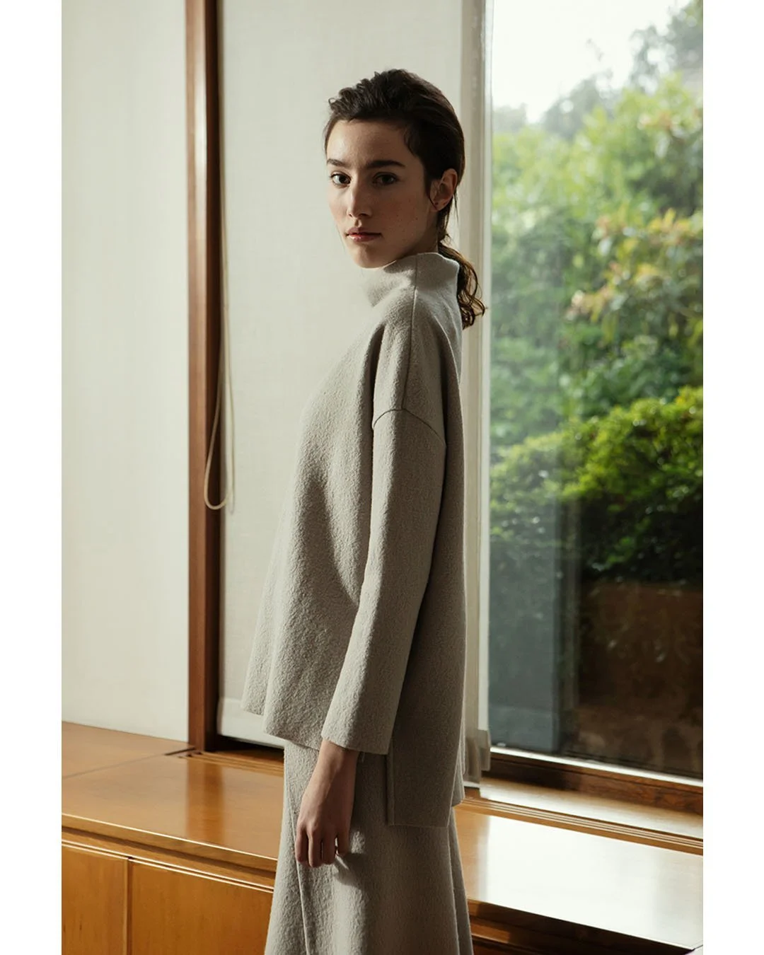 The clarity of Sunday light introduces our Soft Wool ensemble: pure 100% virgin wool with a rich, embracing texture.