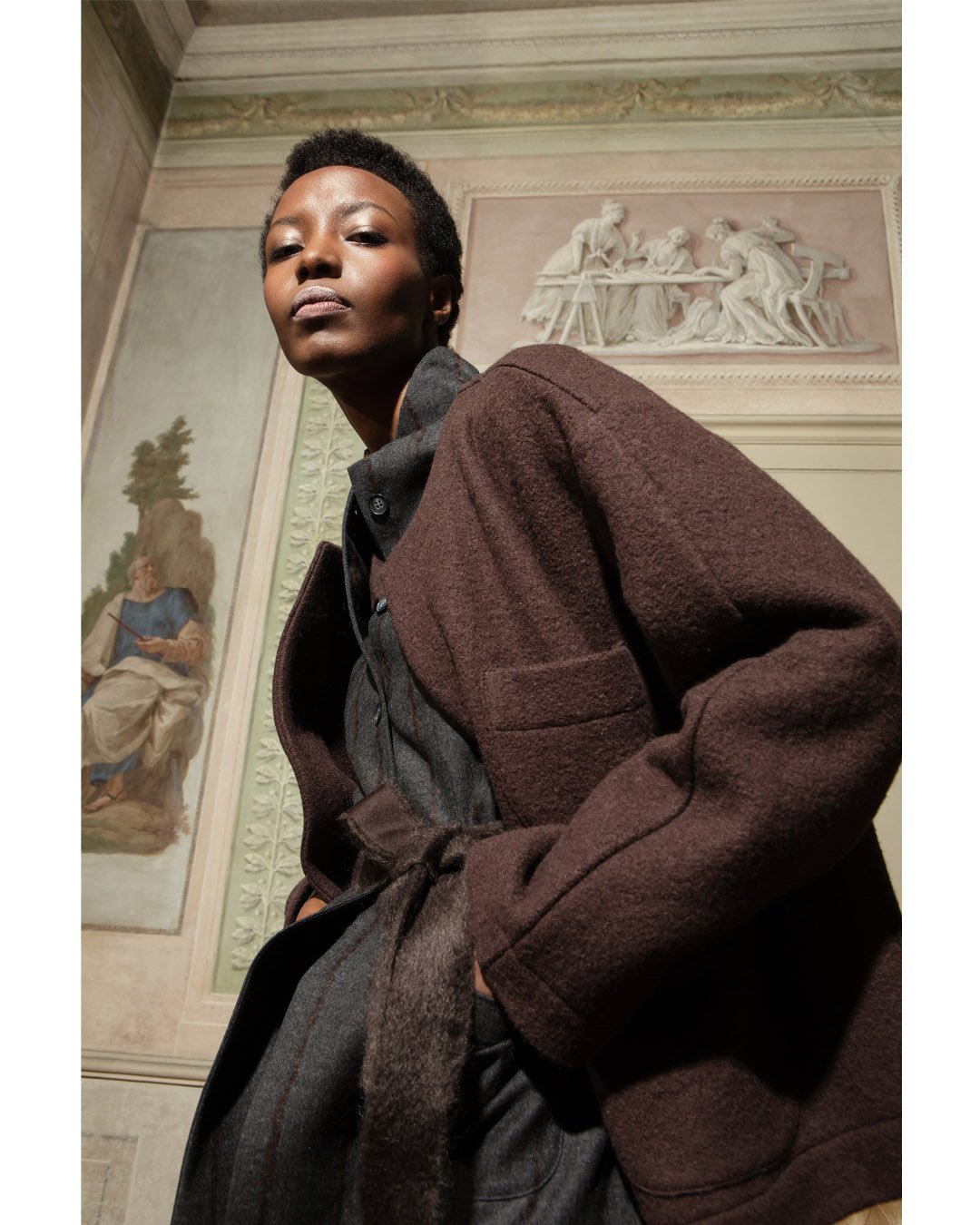 Yes, this is the season we&rsquo;ve been waiting for, just to wear these colours. A refined interplay of deep browns and intense greys, brought to life by the rich texture and tactile appeal of wool.
Autumn, in its most sophisticated form.