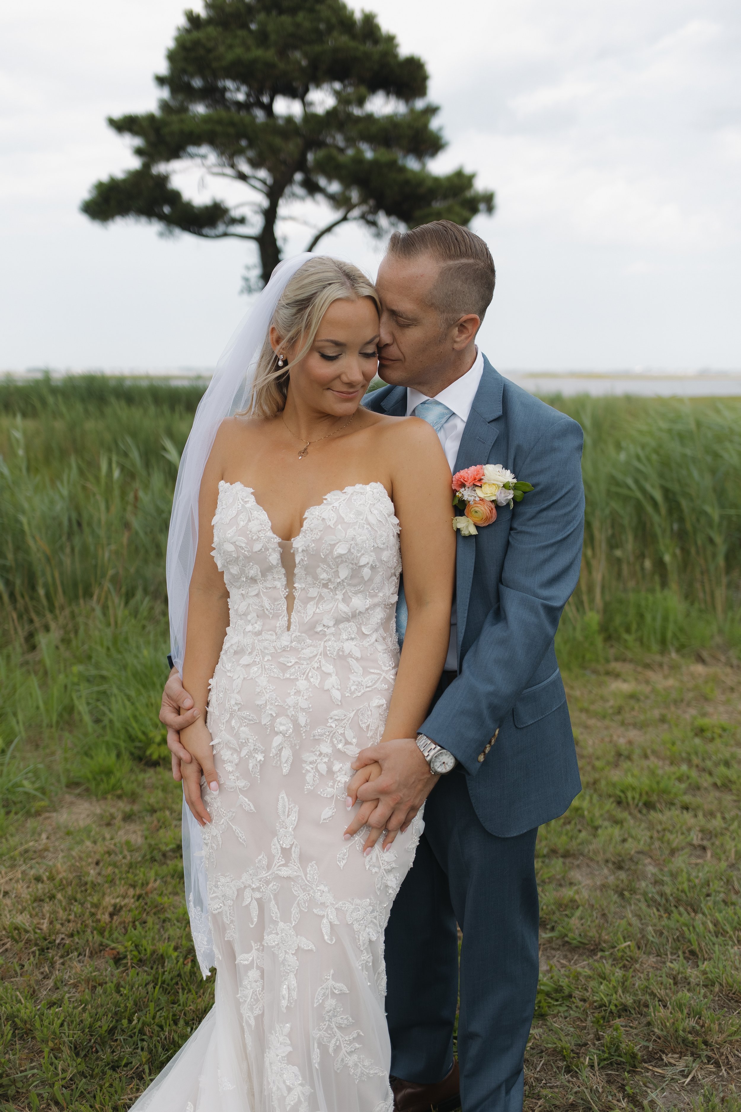 Timeless bride and groom portraits. Ocean city, Maryland, country club wedding, Destination photographer